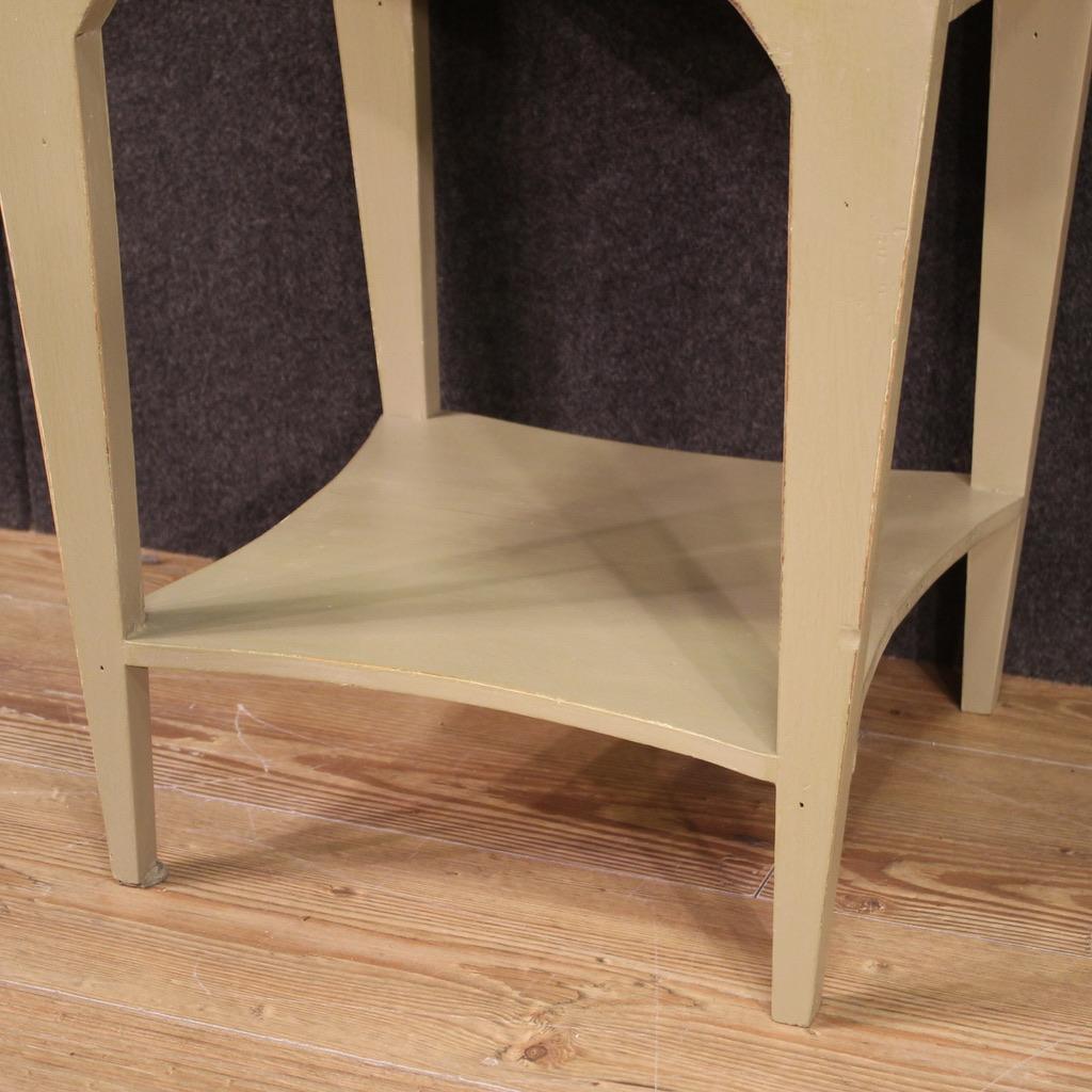 Pair of 20th Century Painted Wood Italian Design Bedside Tables, 1980 in vendita 6