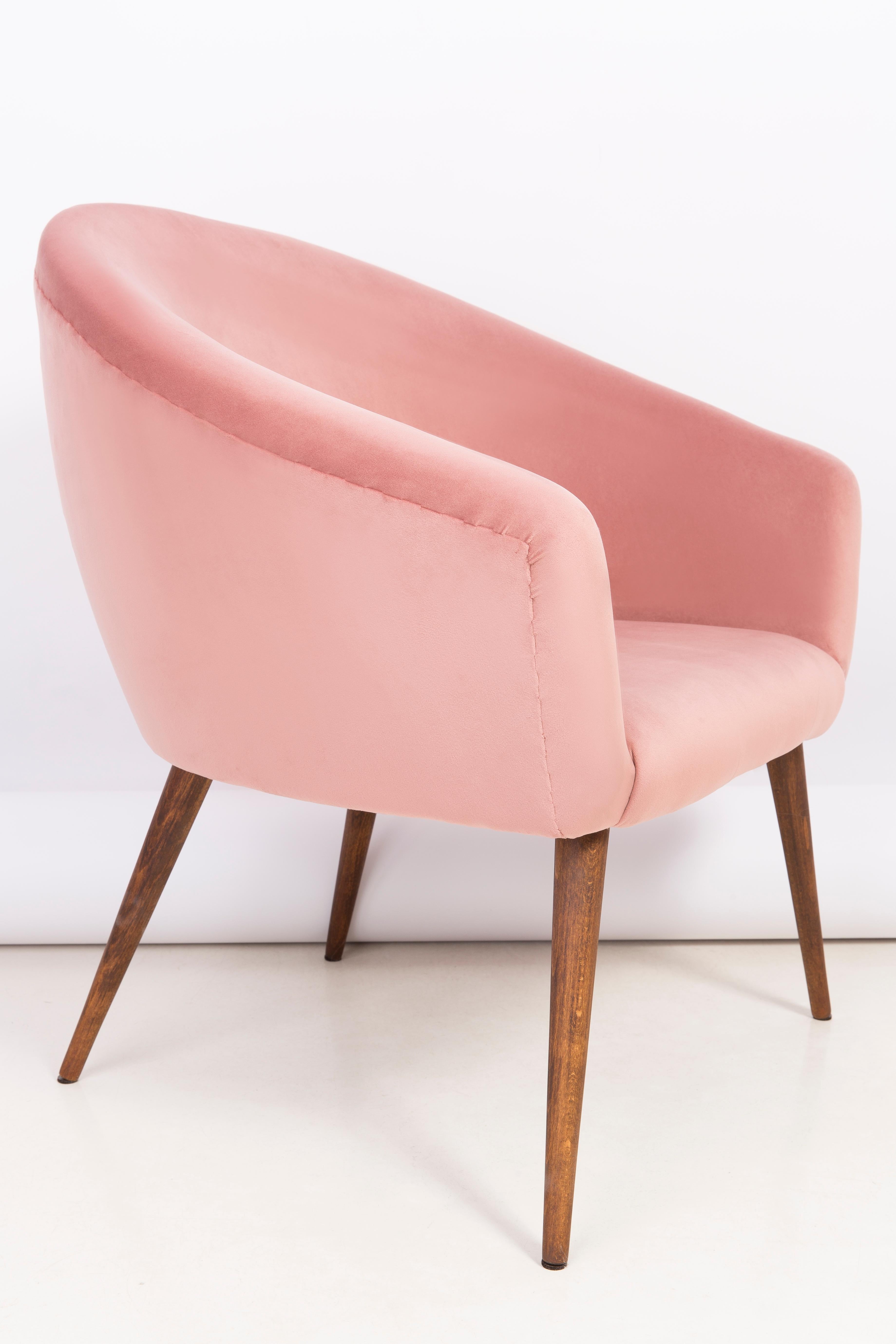 Pair of 20th Century Pink Velvet Shell Club Armchairs, 1960s For Sale 7