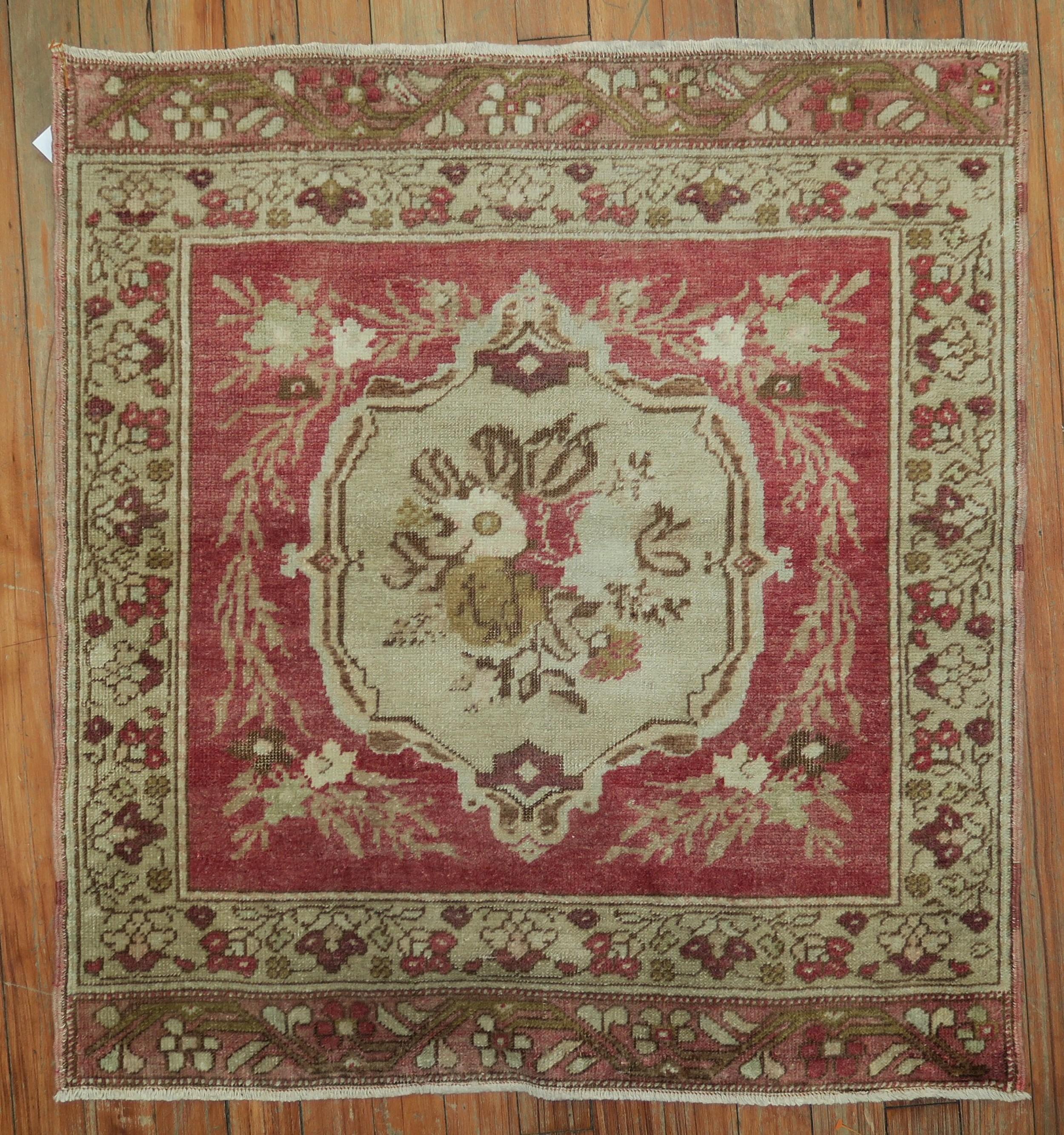 Pair of middle of the 20th century Turkish red sivas rugs. 
Measures: 2'6