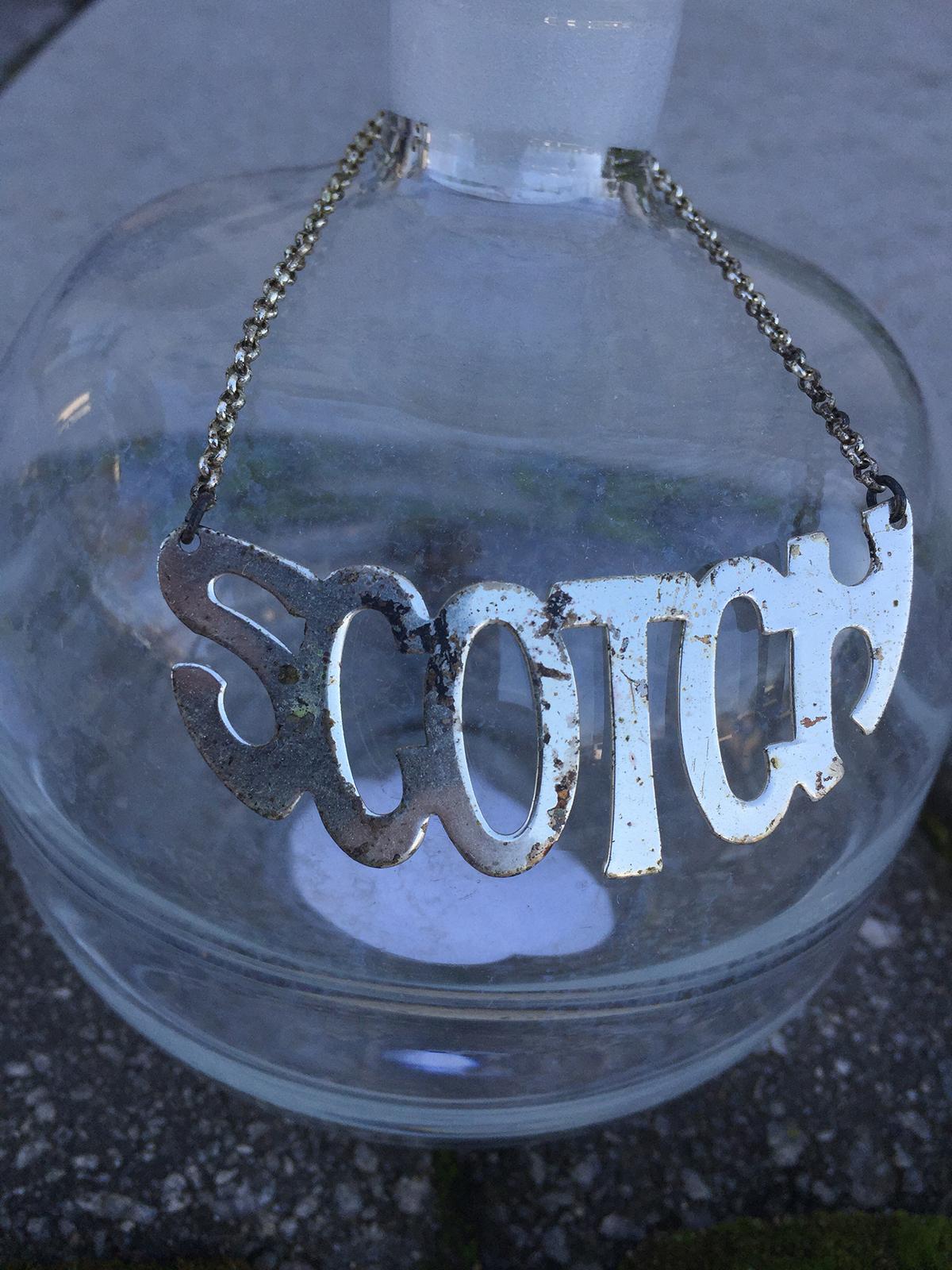 Pair of 20th Century Scotch and Rye Glass Decanters In Good Condition For Sale In Atlanta, GA