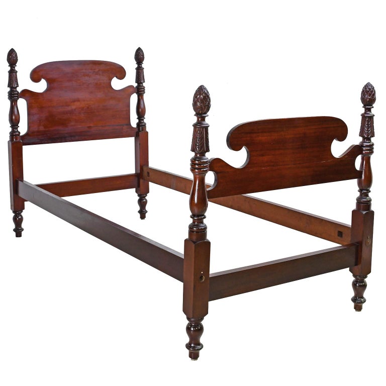 Pair of 20th Century Sheraton Style Twin Beds with Turned and Carved