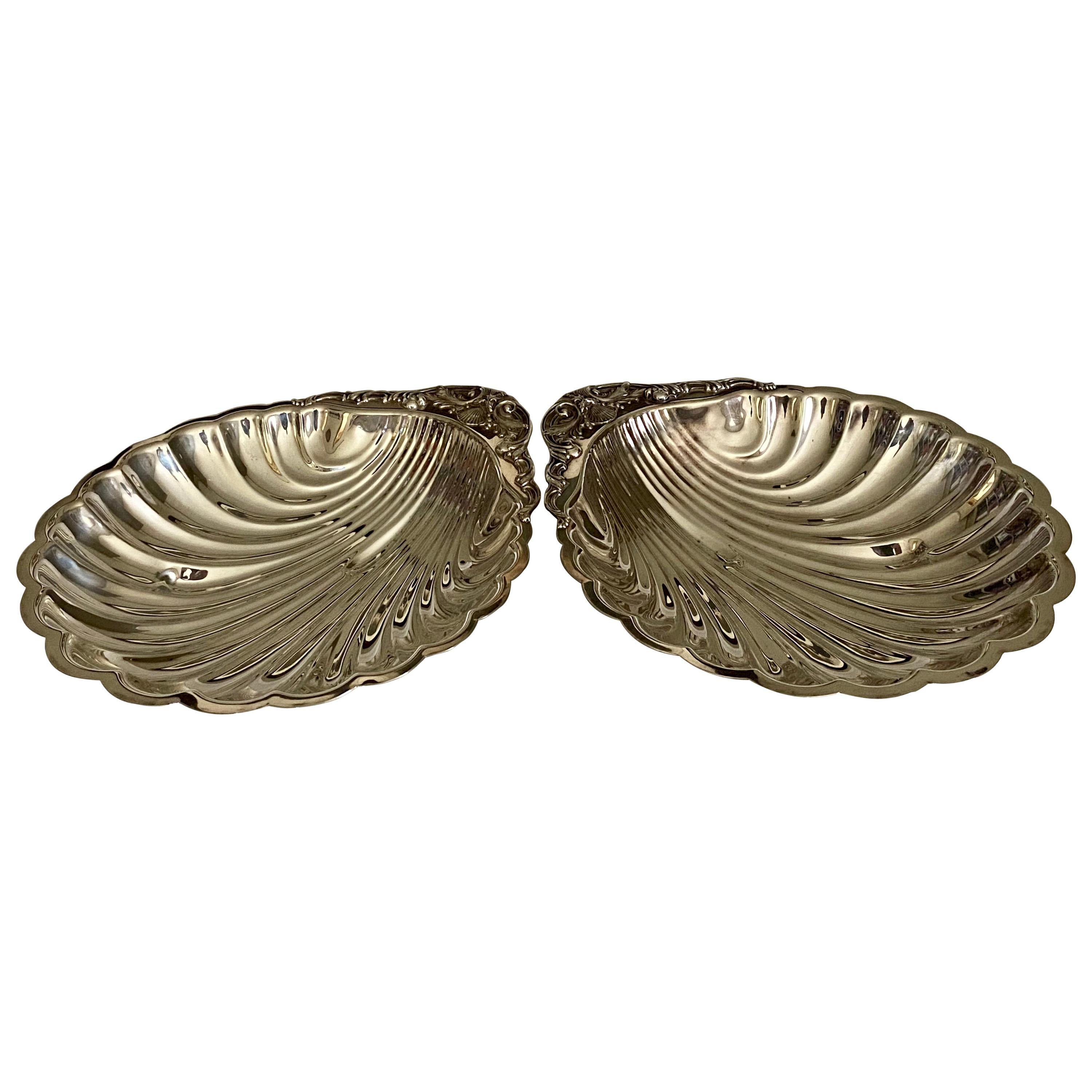 Pair of 20th Century Silver Plated Shell-Shaped Dishes For Sale