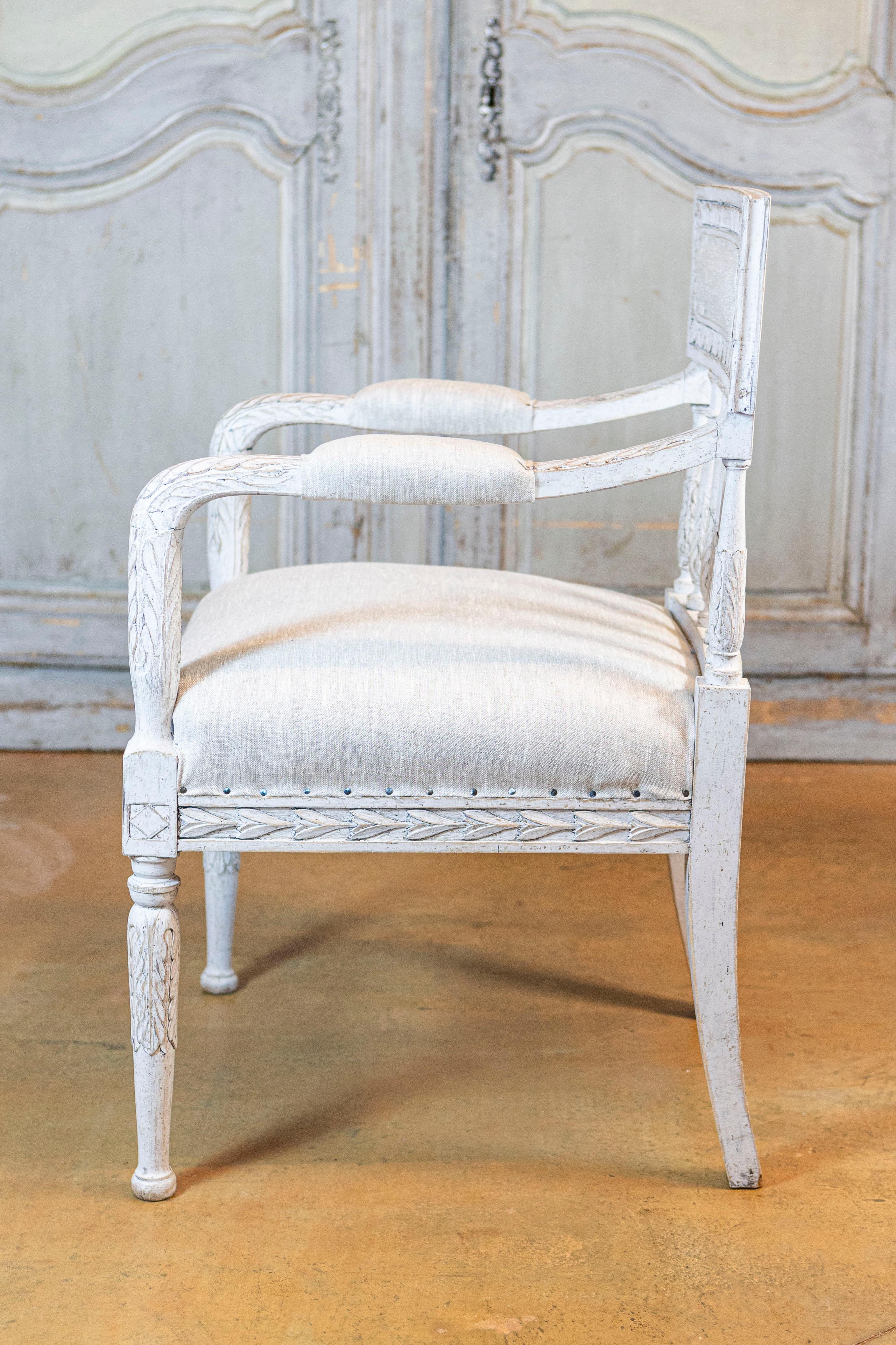 Paire de chaises suédoises de style gustavien du 20e siècle en vente 2