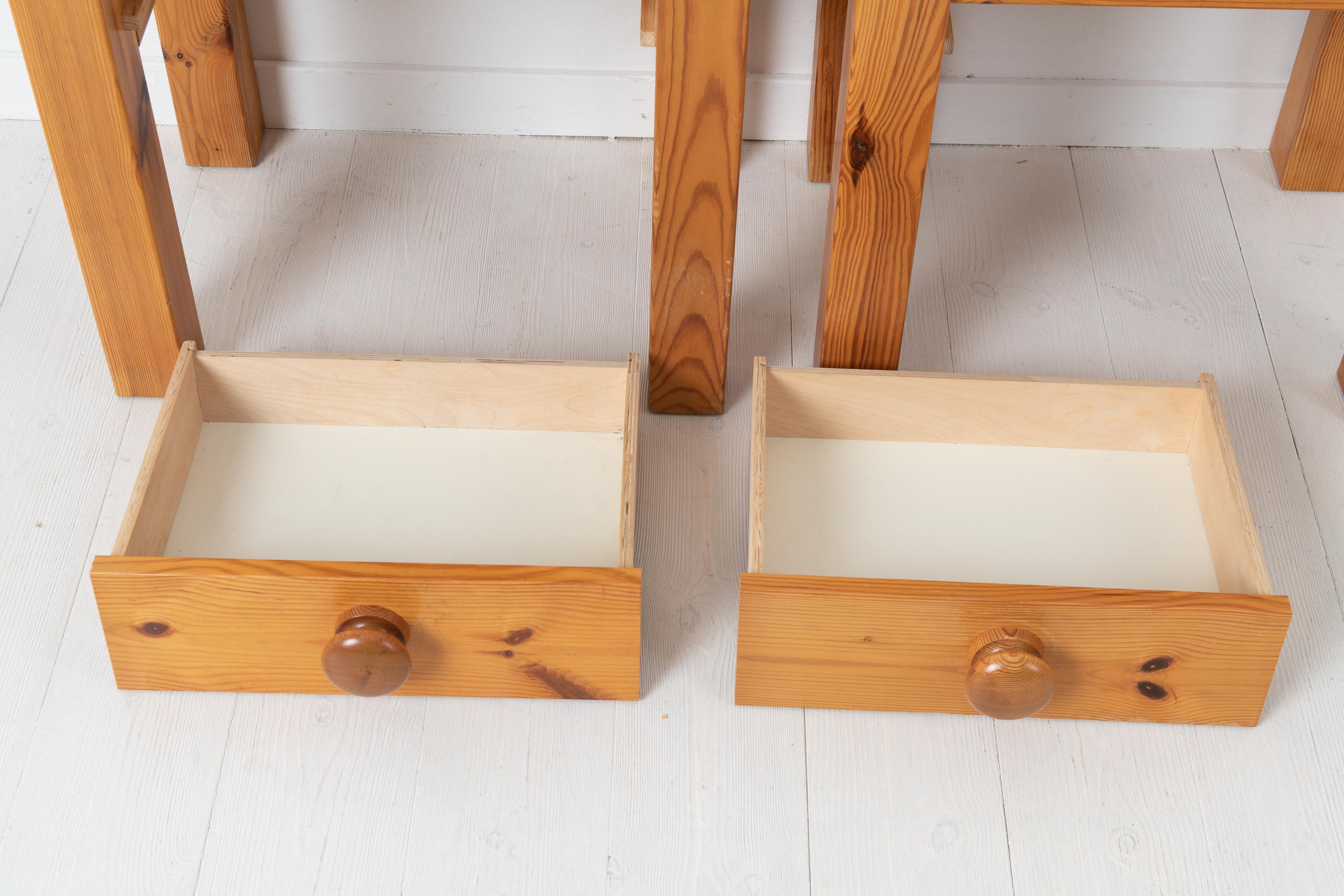 Pair of 20th Century Swedish Nightstands in Solid Pine For Sale 5