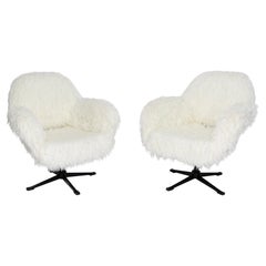 Pair of 20th Century Vintage White Faux Alpaca Hair Swivel Armchairs, 1960s