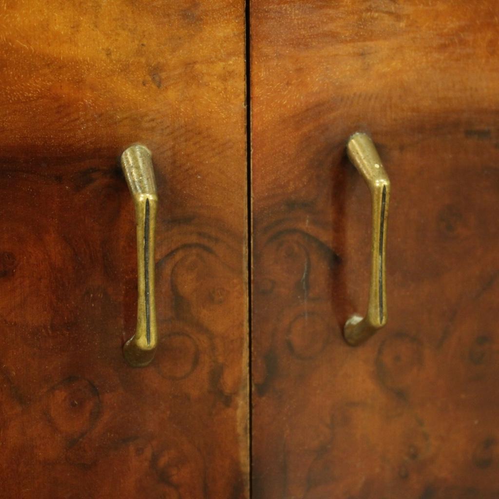 Pair of 20th Century Walnut and Ebonized Wood Italian Design Night Stands, 1960 7