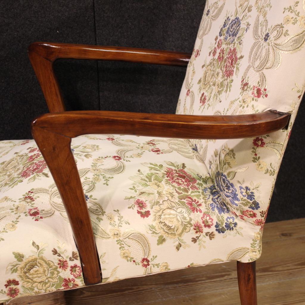 Pair of 20th Century Wood and Fabric Italian Armchairs, 1950 en vente 3