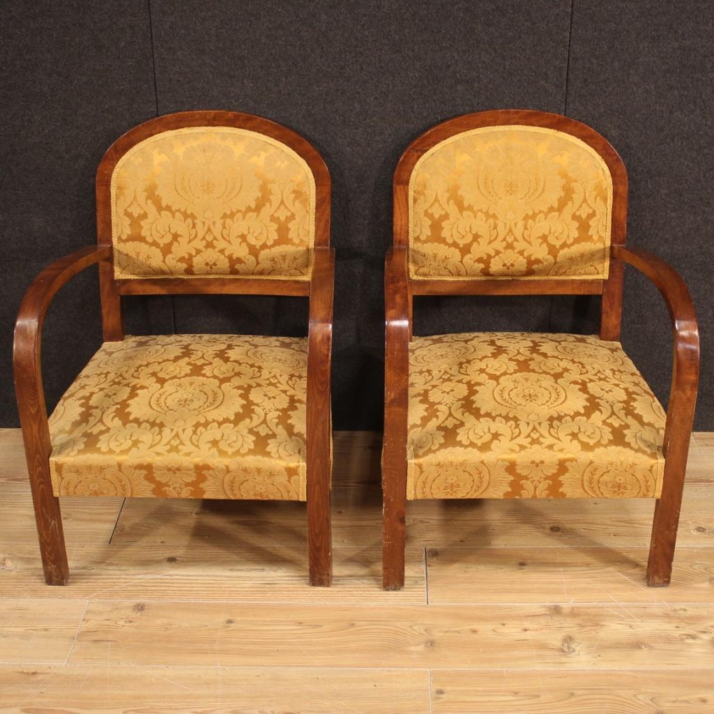 Paar italienische Sessel aus Holz und Stoff im Art-déco-Stil des 20. Jahrhunderts, 1950 (Italienisch) im Angebot