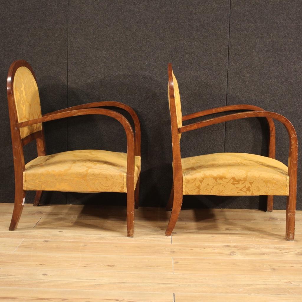 Paar italienische Sessel aus Holz und Stoff im Art-déco-Stil des 20. Jahrhunderts, 1950 im Angebot 1