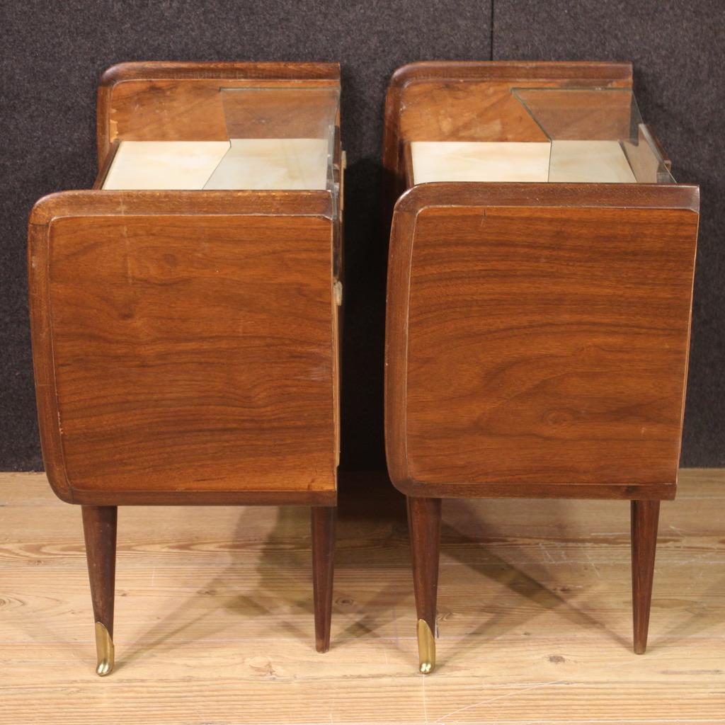 Pair of 20th Century Wood and Glass Modern Design Italian Bedside Tables, 1950s In Good Condition For Sale In Vicoforte, Piedmont