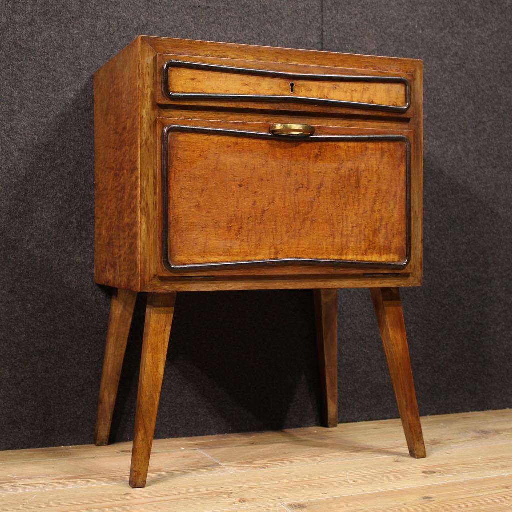 Legno Pair of 20th Century Wood Italian Design Night Stands, 1970 in vendita