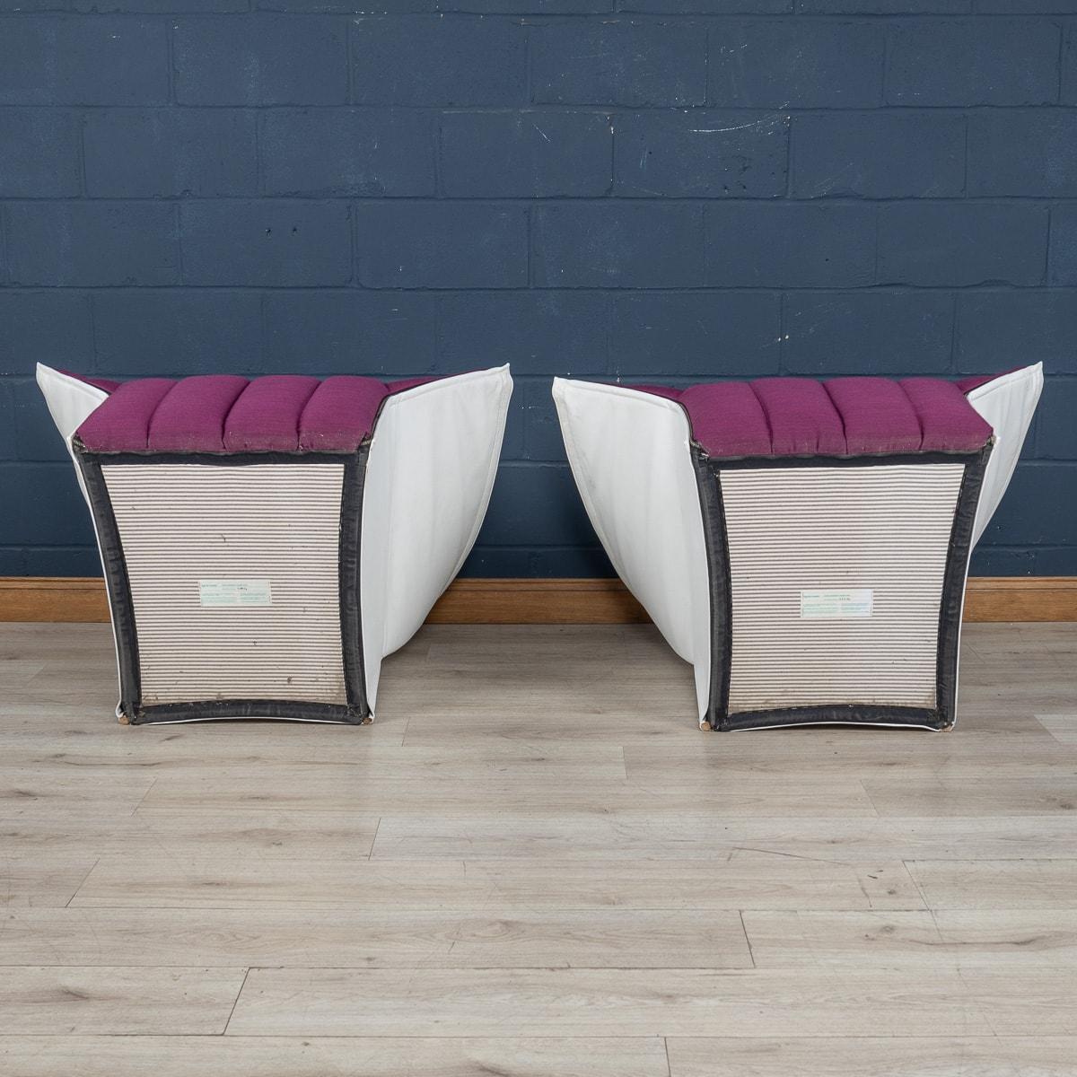 Paire de sièges d'amour Fuchsia « Moon » du 20e siècle par Inga Sampe' pour Ligne Roset, France Bon état - En vente à Royal Tunbridge Wells, Kent