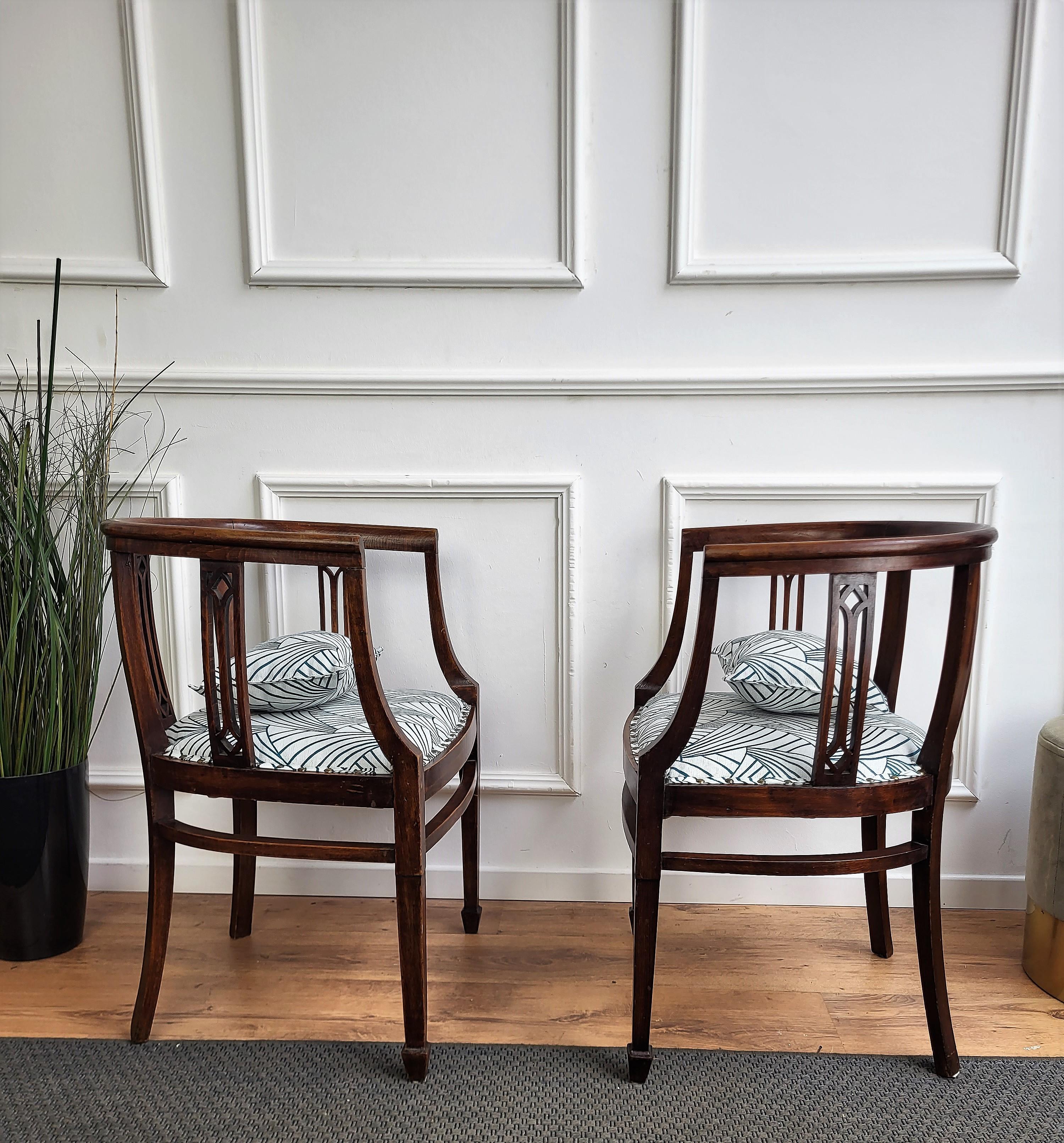 20th Century Pair of 20thCentury Italian Wooden Carved Upholstered Chairs For Sale