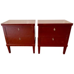 Paire de commodes ou de tables de chevet laquées du 21e Maooron de style Biedermeier