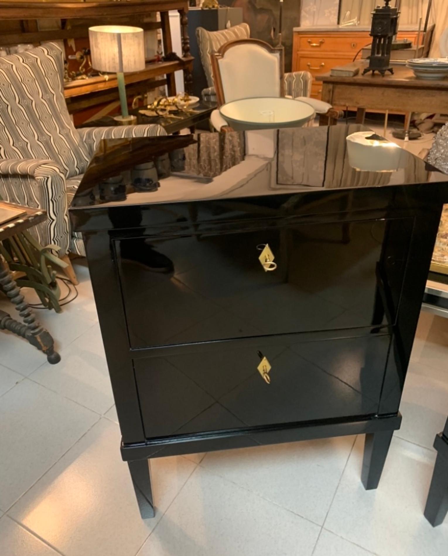 Pair of 21st Small Black Lacquered Commodes or Bedside Tables Biedermeier Style For Sale 4