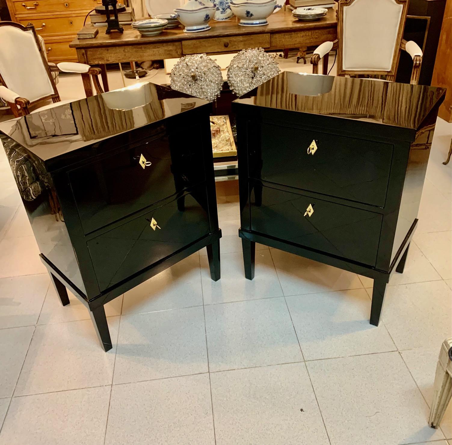 Pair of 21st Small Black Lacquered Commodes or Bedside Tables Biedermeier Style For Sale 7