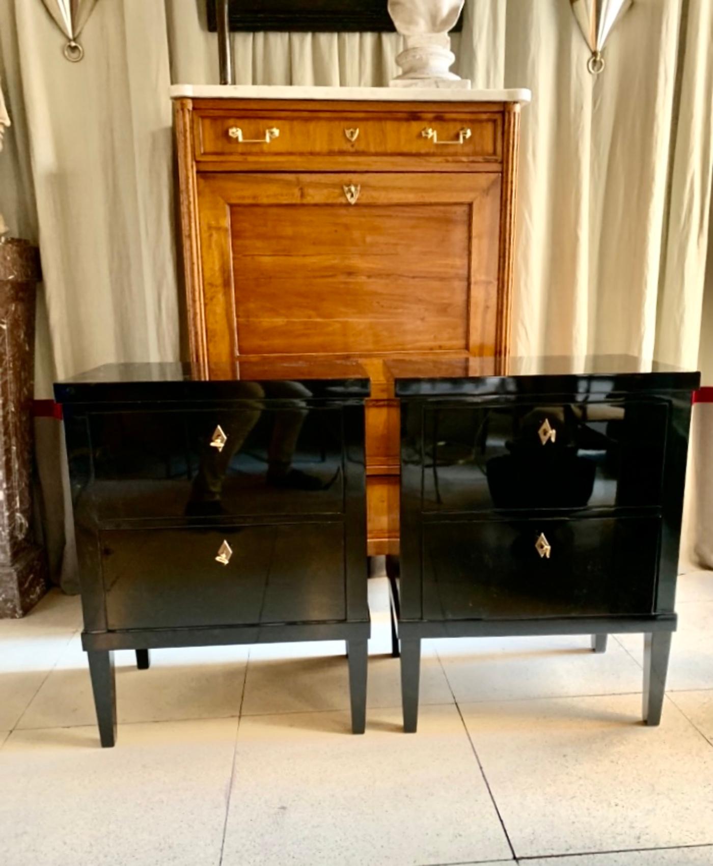 Pair of 21st Small Black Lacquered Commodes or Bedside Tables Biedermeier Style 13