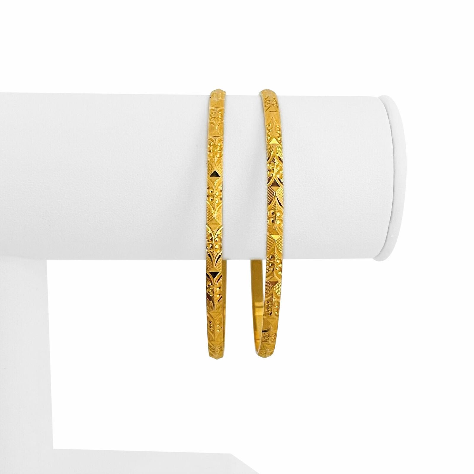 Pair of 22k Yellow Gold 25.8g Solid Diamond Cut Fancy Bangle Bracelets 7.75