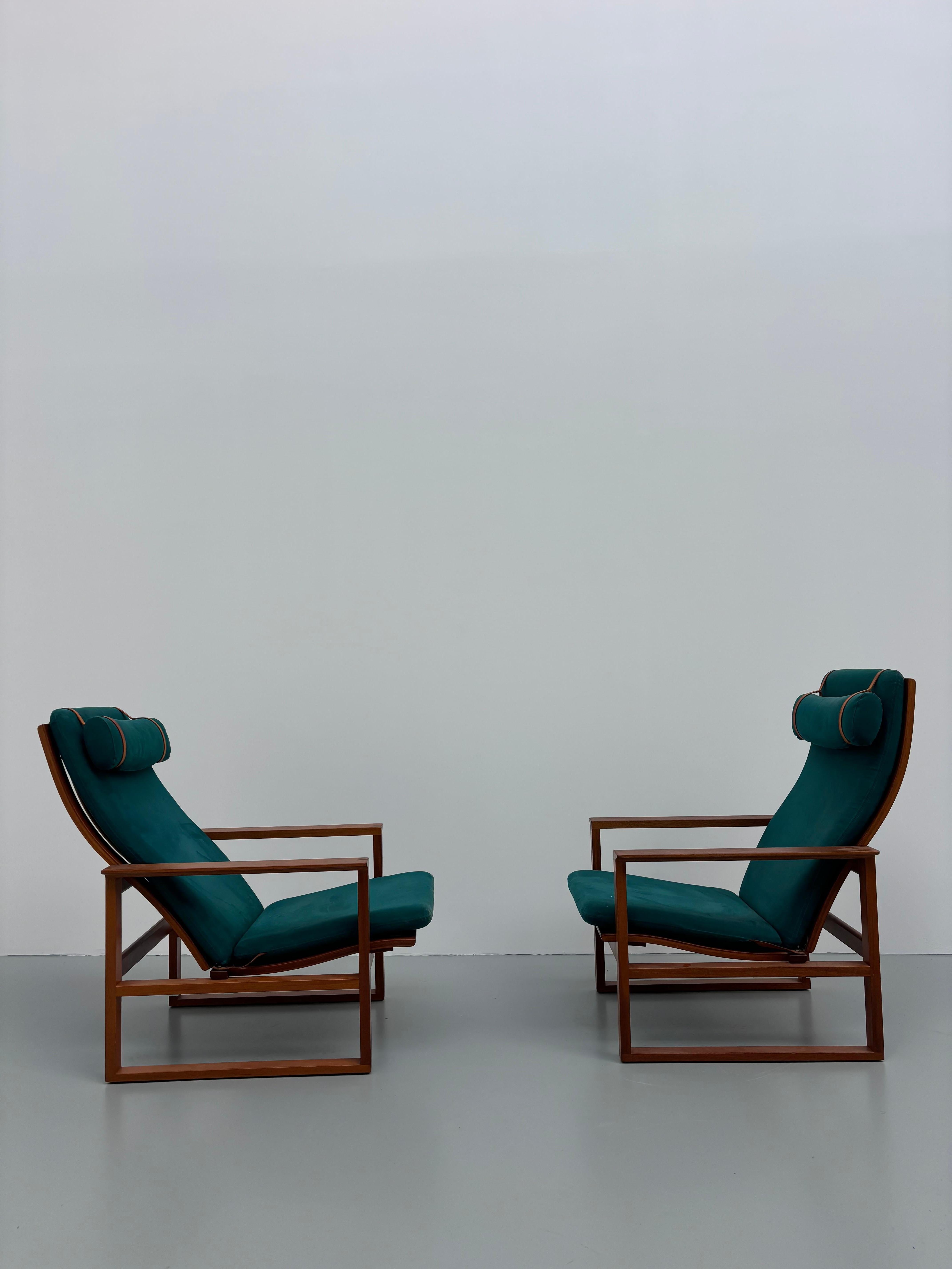 Pair of 2254 armchairs by Børge Mogensen For Sale 9