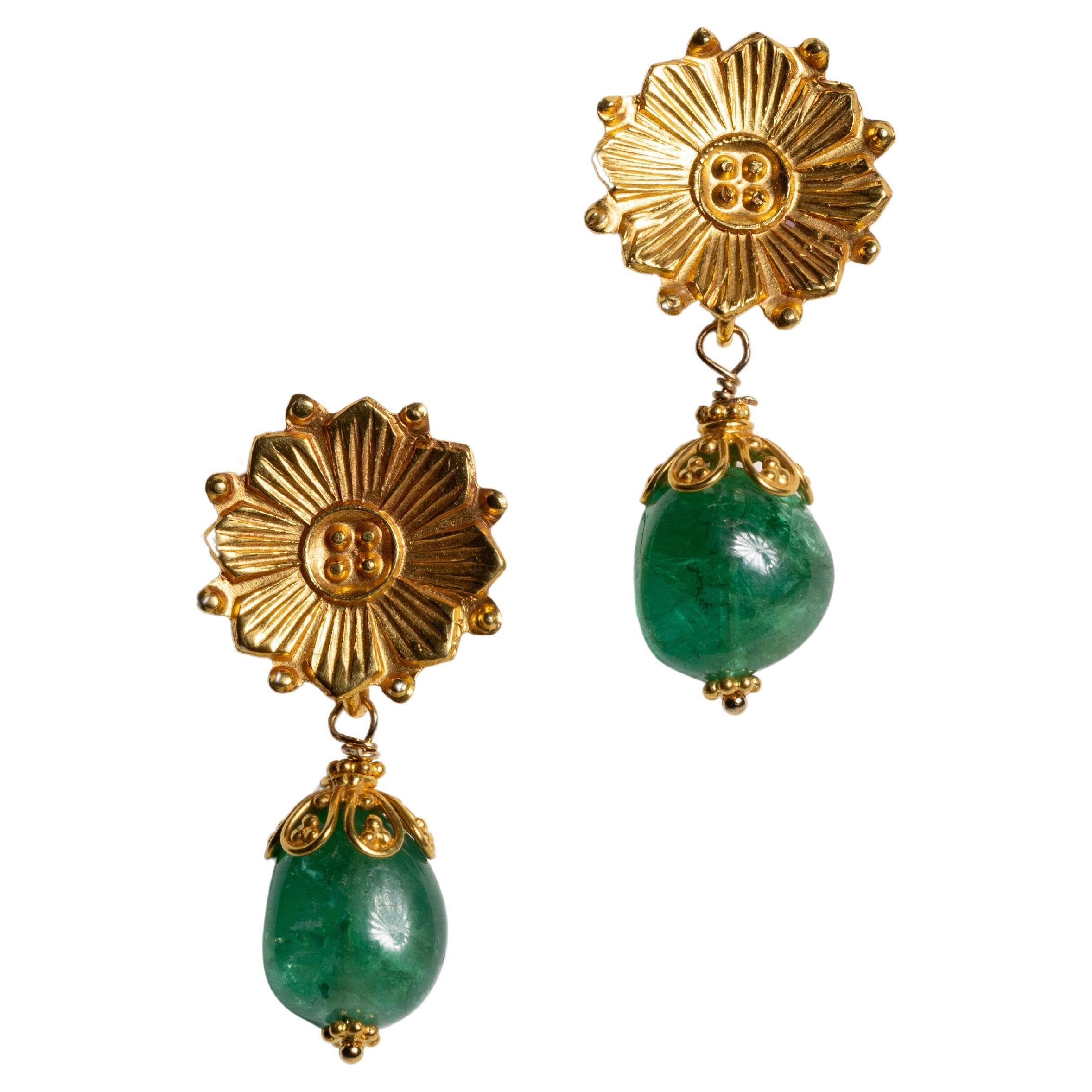 Pair of 22K Gold and Emerald Drop Earrings by Deborah Lockhart Phillips For Sale
