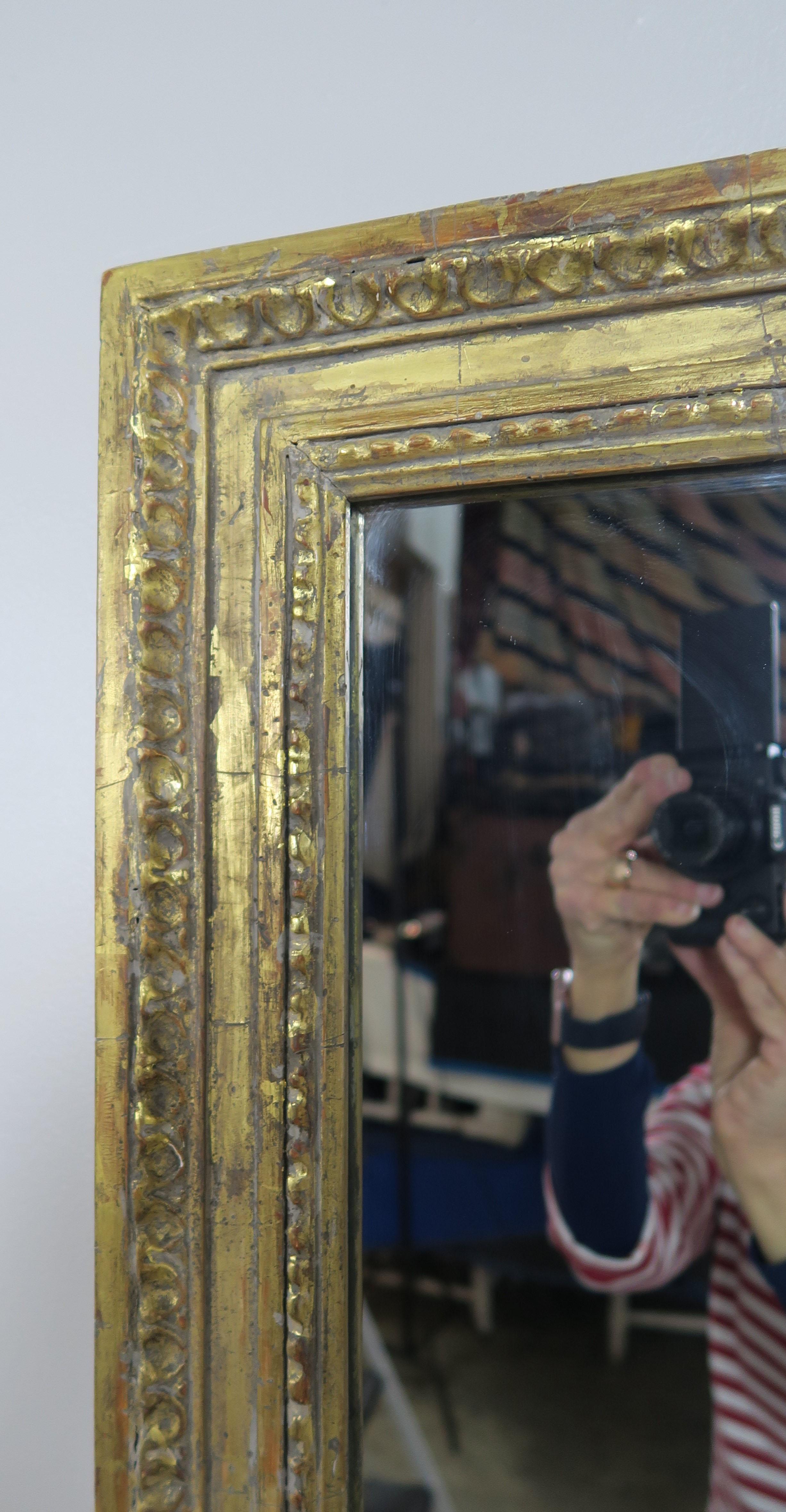 Paar geschnitzte Spiegel aus 22 Karat Blattgold von Melissa Levinson (21. Jahrhundert und zeitgenössisch) im Angebot