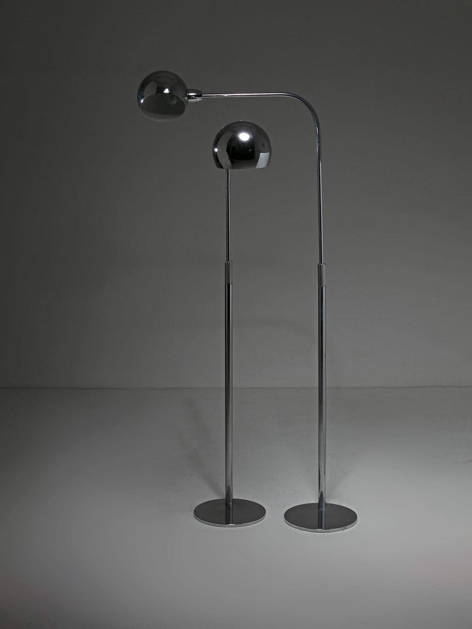 Italian Pair of 25 Chrome Expandable Floor Lamps by Sergio Asti for Candle, Italy, 1960s For Sale