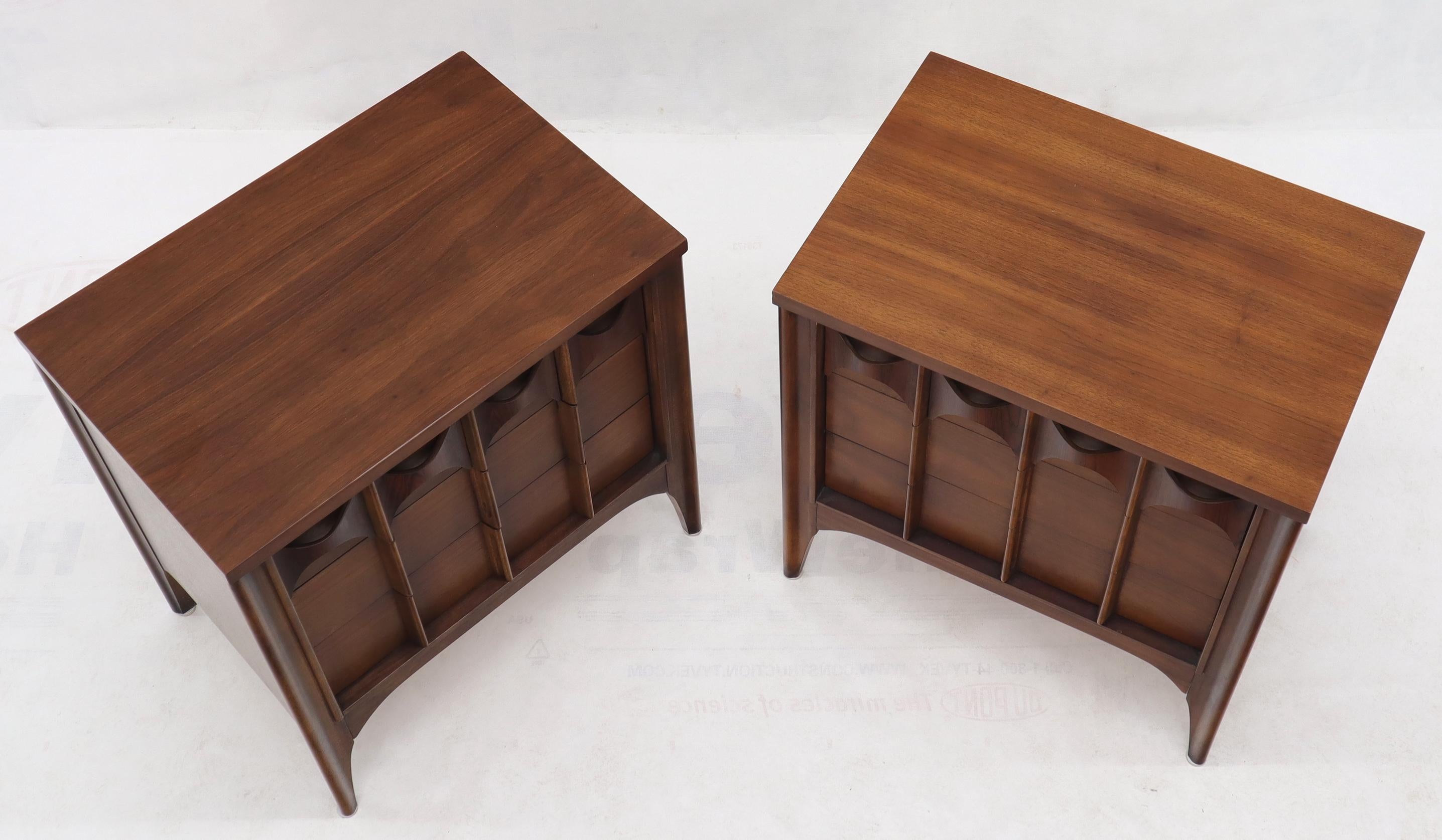 American Pair of 3 Drawers Rosewood and Walnut End Side Table For Sale