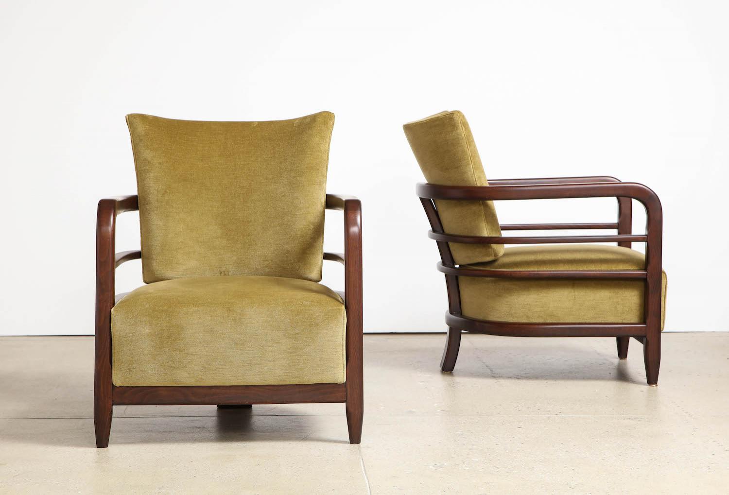 Pair of 3-Leg Lounge Chairs In Good Condition In New York, NY