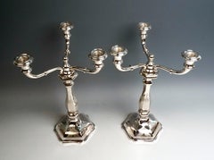 Pareja de candelabros de plata de 3 luces Monarquía austro-húngara Praga, 1863