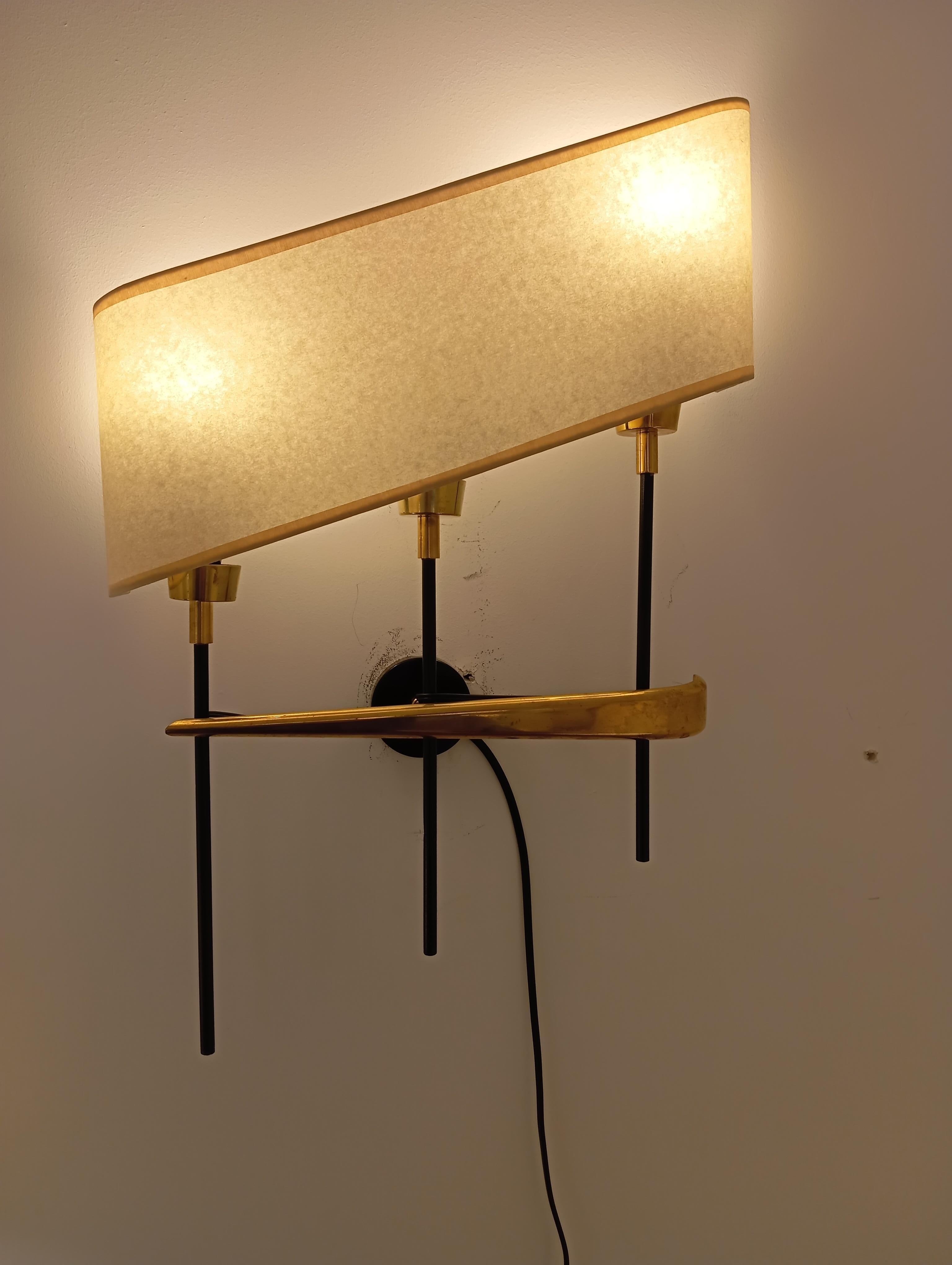 Pareja de apliques de pared de 3 luces, R. Lunel circa 1950 en venta 7