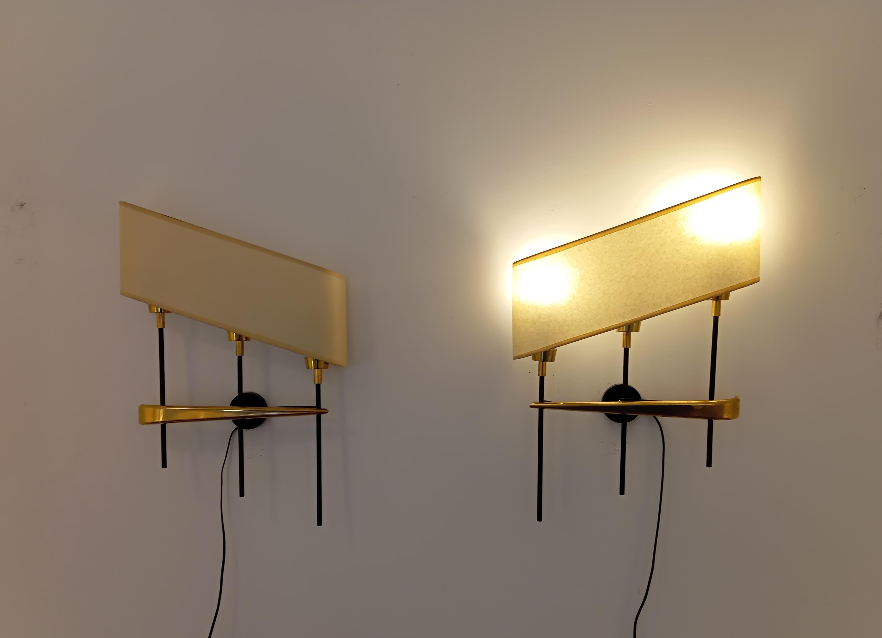 Pareja de apliques de pared de 3 luces, R. Lunel circa 1950 Moderno de mediados de siglo en venta