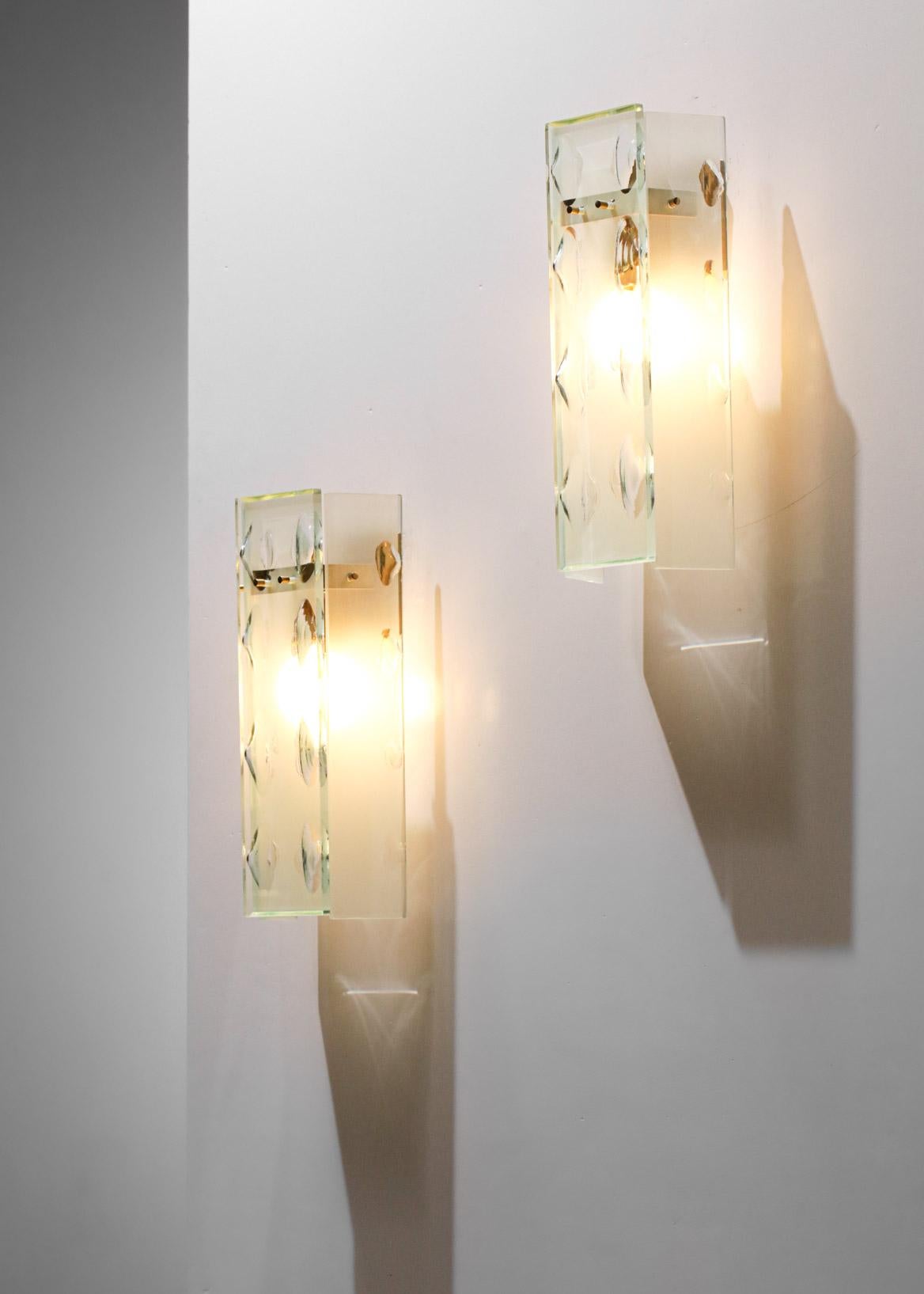 Coppia di appliques in vetro smerigliato Max Ingrand in stile Fontana Arte Attrib- G100 in vendita 4