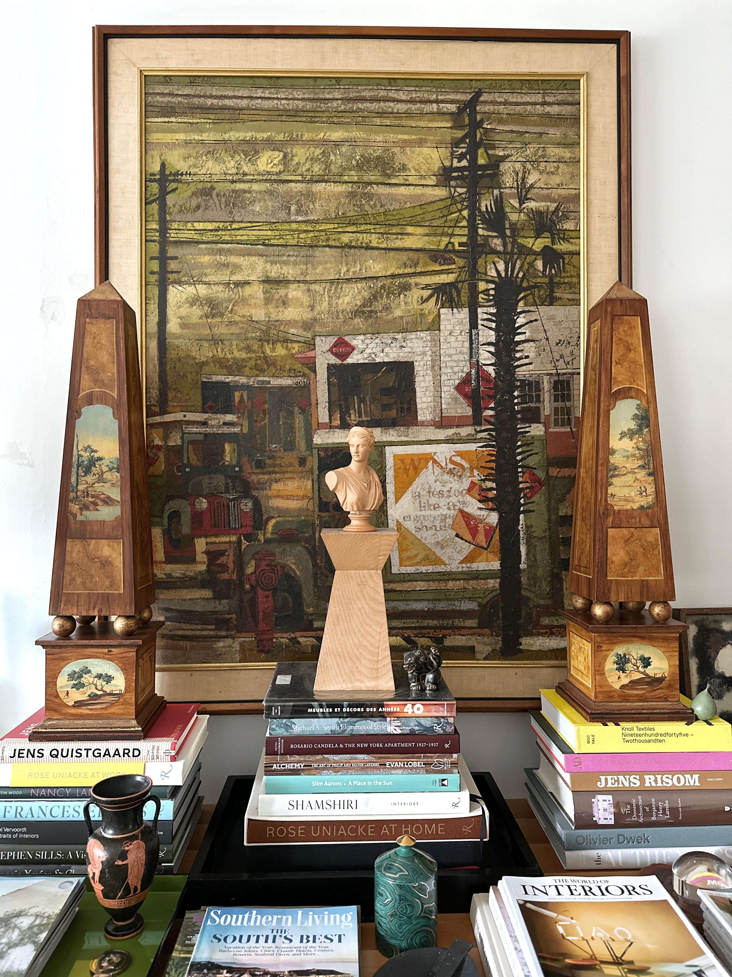 Coppia di obelischi in legno finto Boi e dorato alti 31 pollici, realizzati in Francia in vendita 9