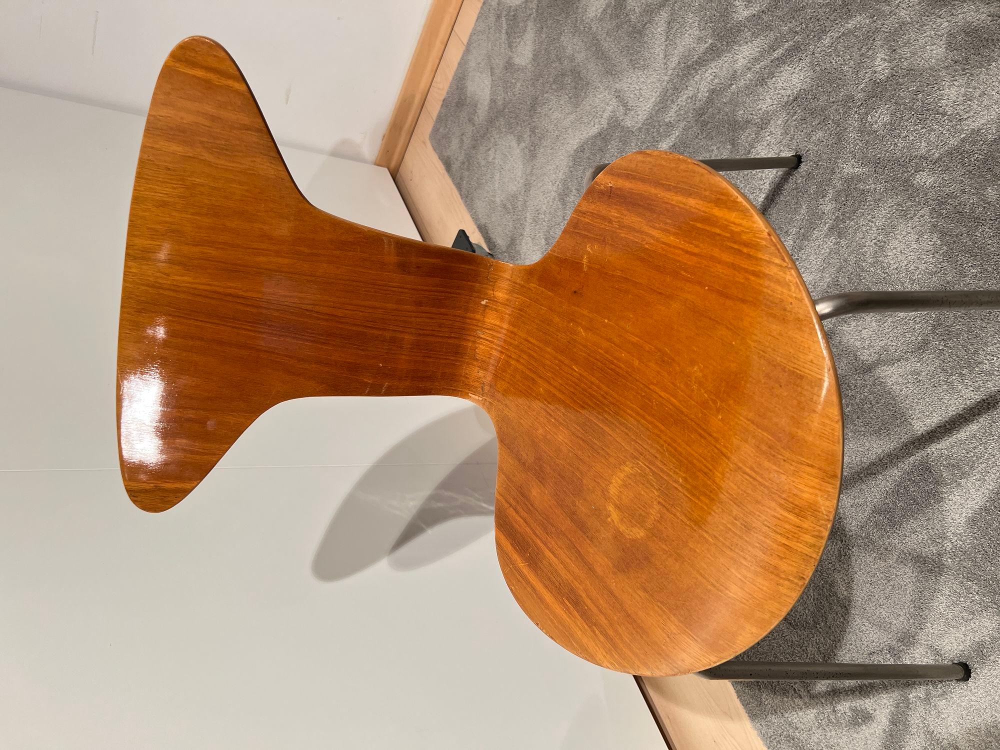 Pair of 3105 'Mosquito' Chairs by Arne Jacobsen, F. Hansen, Teak, Denmark, 1950s For Sale 8