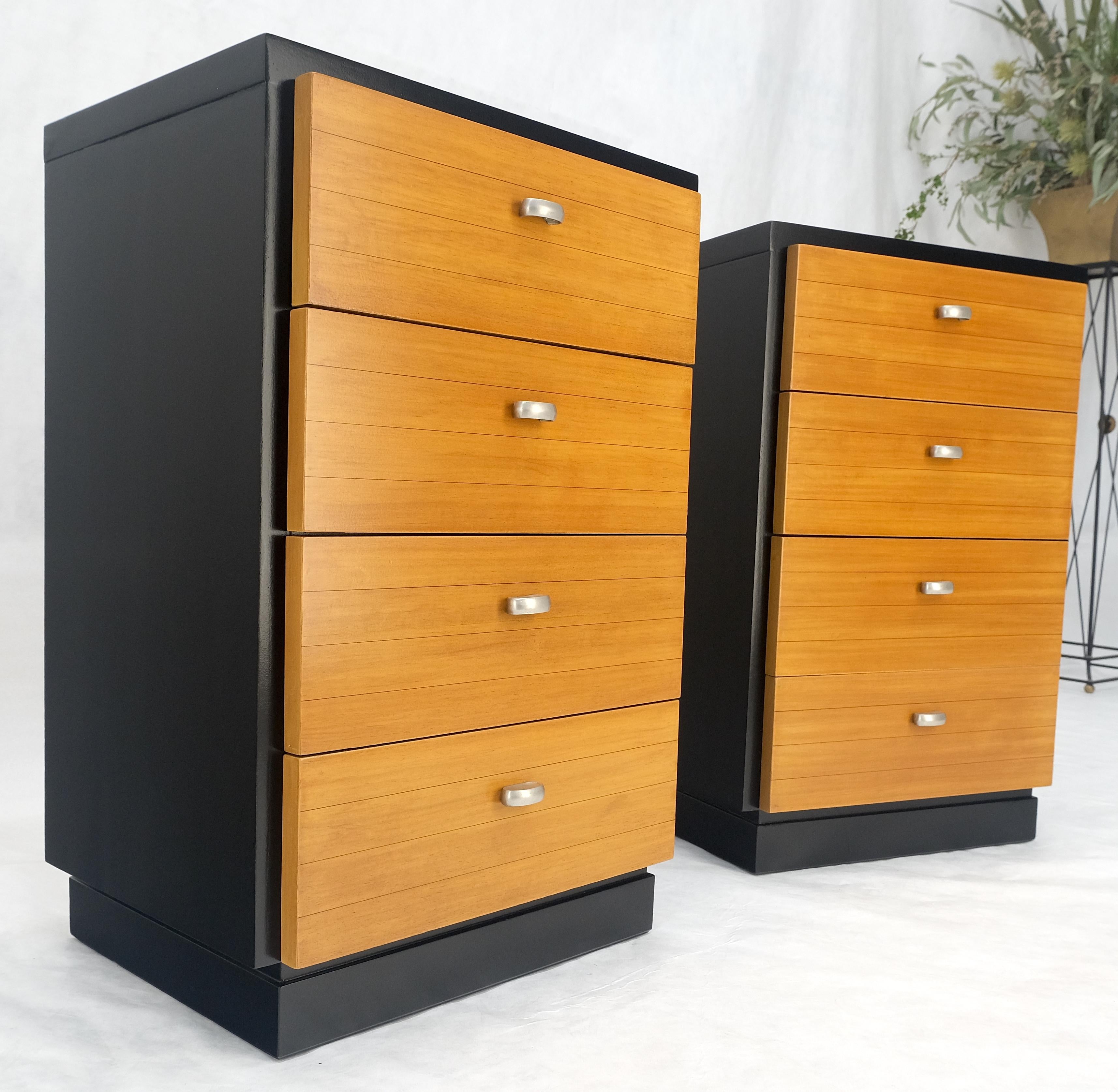 Pair of 4 Drawers Blond Birch Drawers Black Lacquer Night Stands End Side Tables For Sale 2