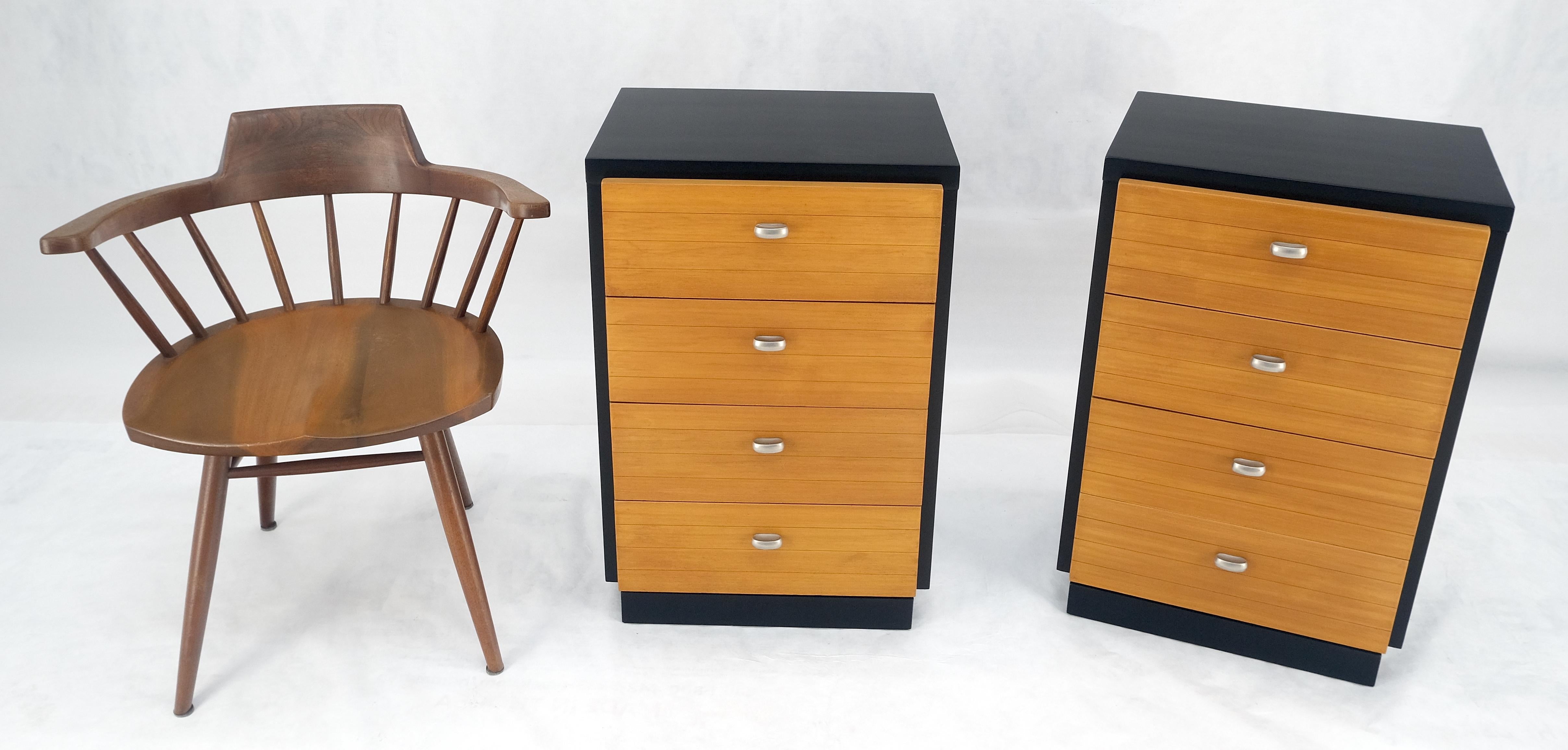 Pair of 4 Drawers Blond Birch Drawers Black Lacquer Night Stands End Side Tables In Excellent Condition For Sale In Rockaway, NJ