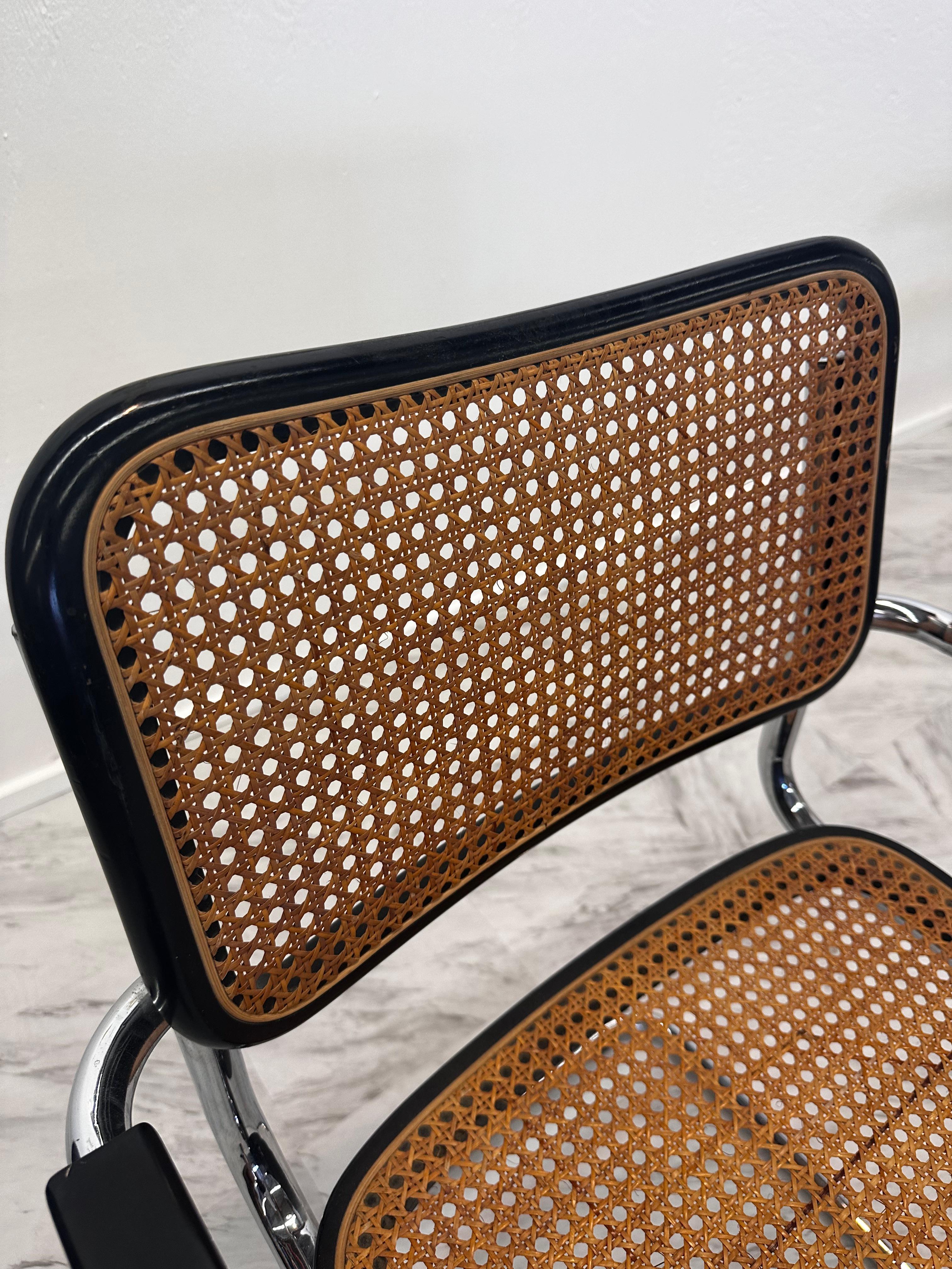 Mid-Century Modern Paire de 4 chaises Marcel Breuer Design B64 Cesca par Gavina, vers 1960 en vente