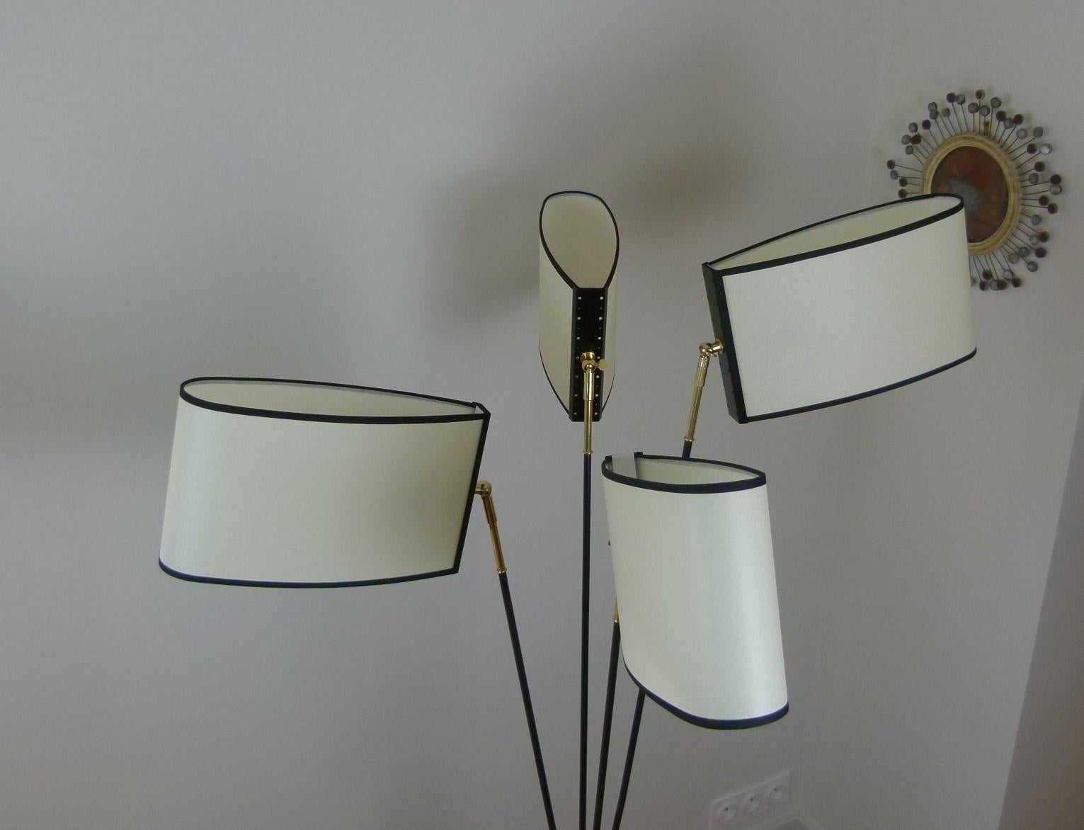Mid-Century Modern Pair of 4-shade floor lamps, Lunel House, circa 1950 For Sale