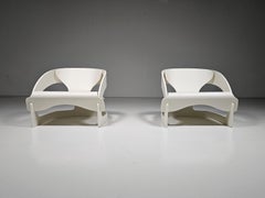 Pair of '4801' cream colored lounge chairs by Joe Colombo for Kartell, 1960s