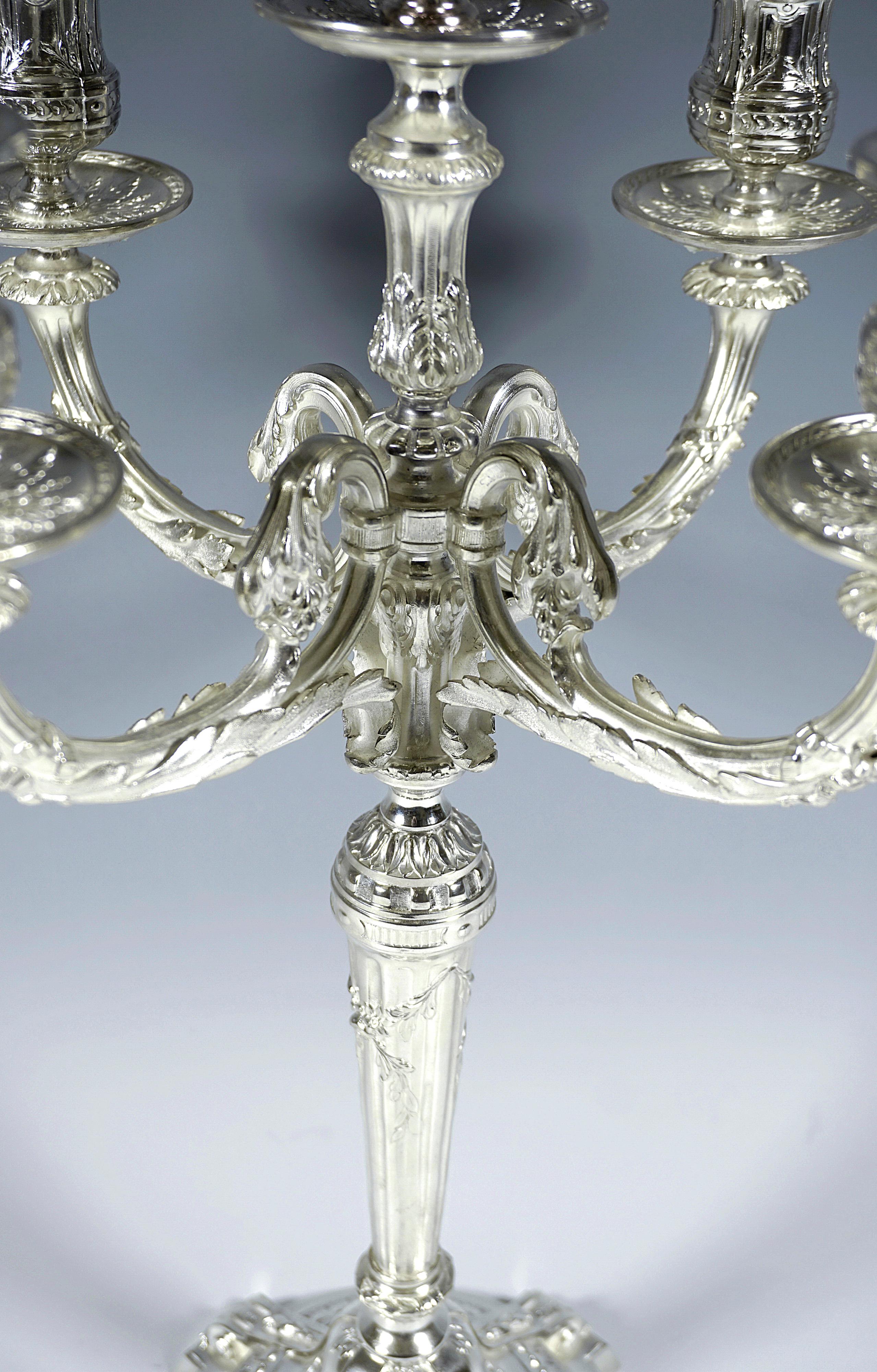 Argento Coppia di candelabri d'argento Art Nouveau a 5 fiamme, Tétard Frères Paris France c1910 in vendita