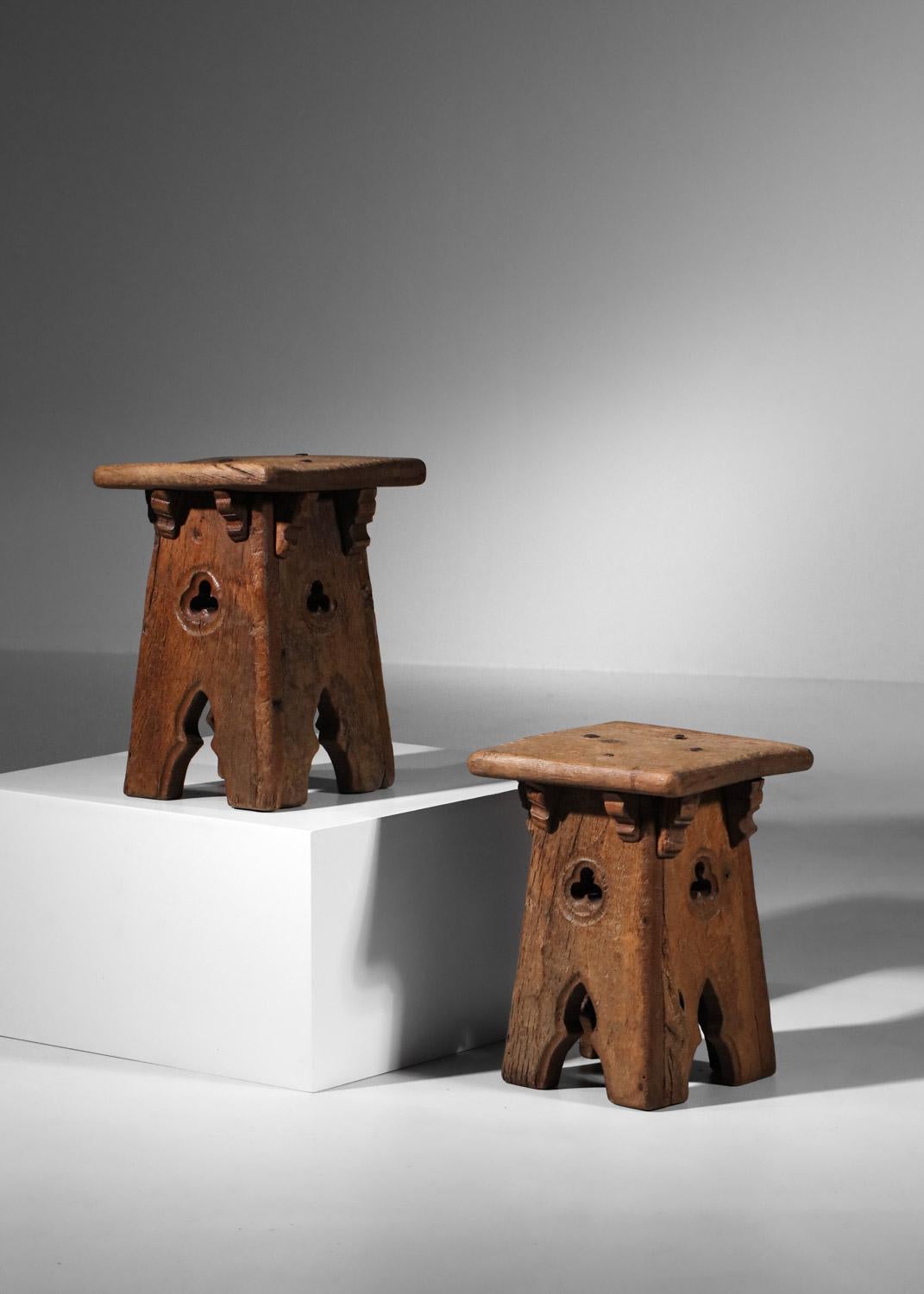 pair of 50's french folk art brutalist stools For Sale 4