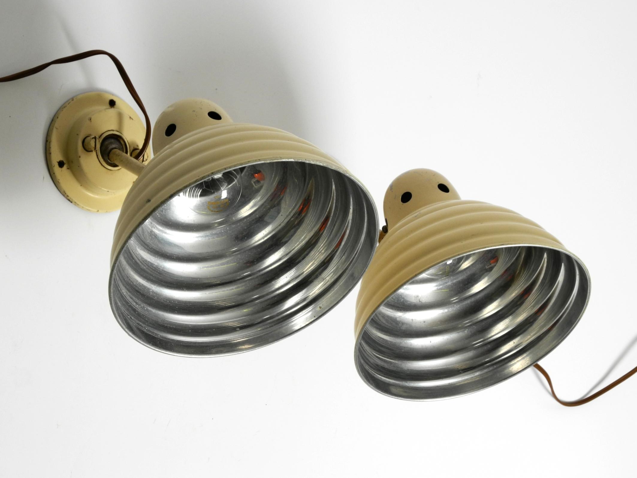 Coppia di lampade da parete o da soffitto in metallo degli anni '50 di Helo Leuchten Germania in vendita 9