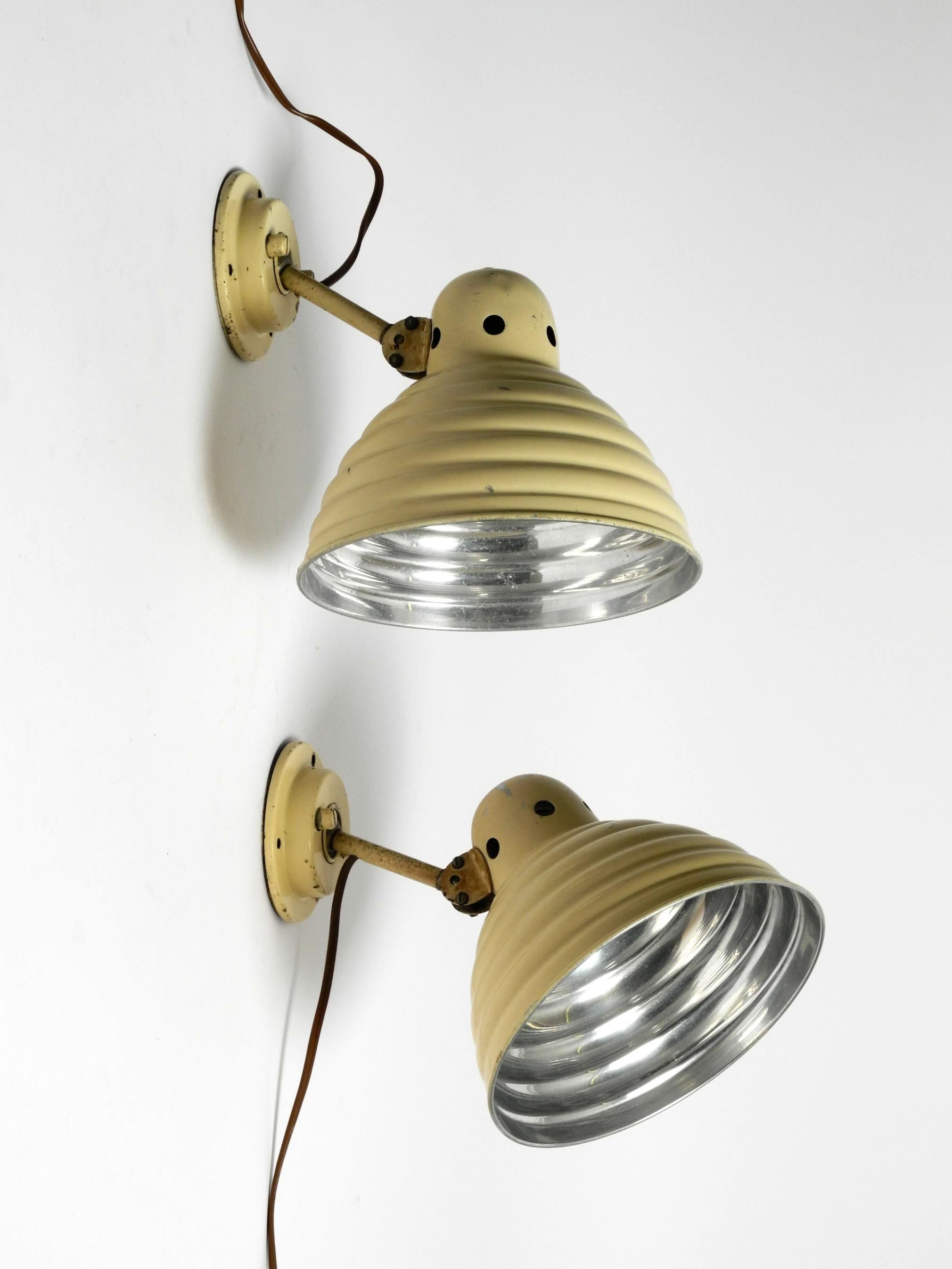 Coppia di lampade da parete o da soffitto in metallo degli anni '50 di Helo Leuchten Germania in vendita 12
