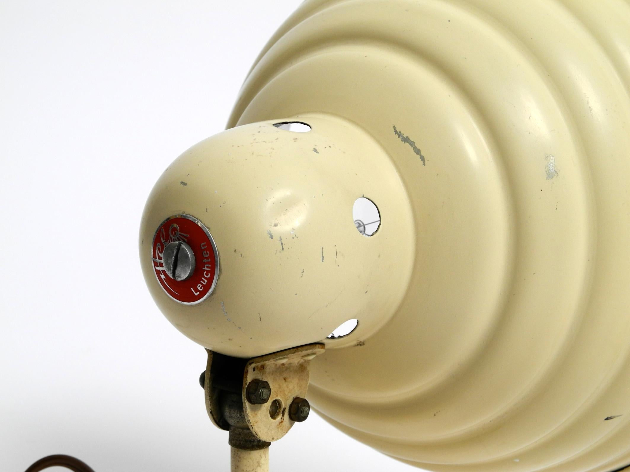 Coppia di lampade da parete o da soffitto in metallo degli anni '50 di Helo Leuchten Germania in vendita 2