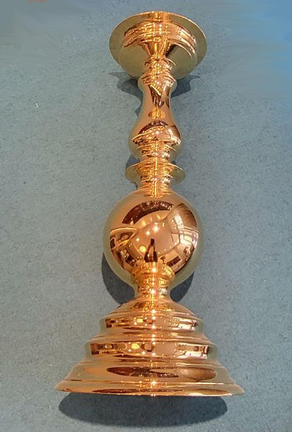 Pair of 51 cm Tall voluptuous Gold-Plated Brass Candleholders For Sale 1