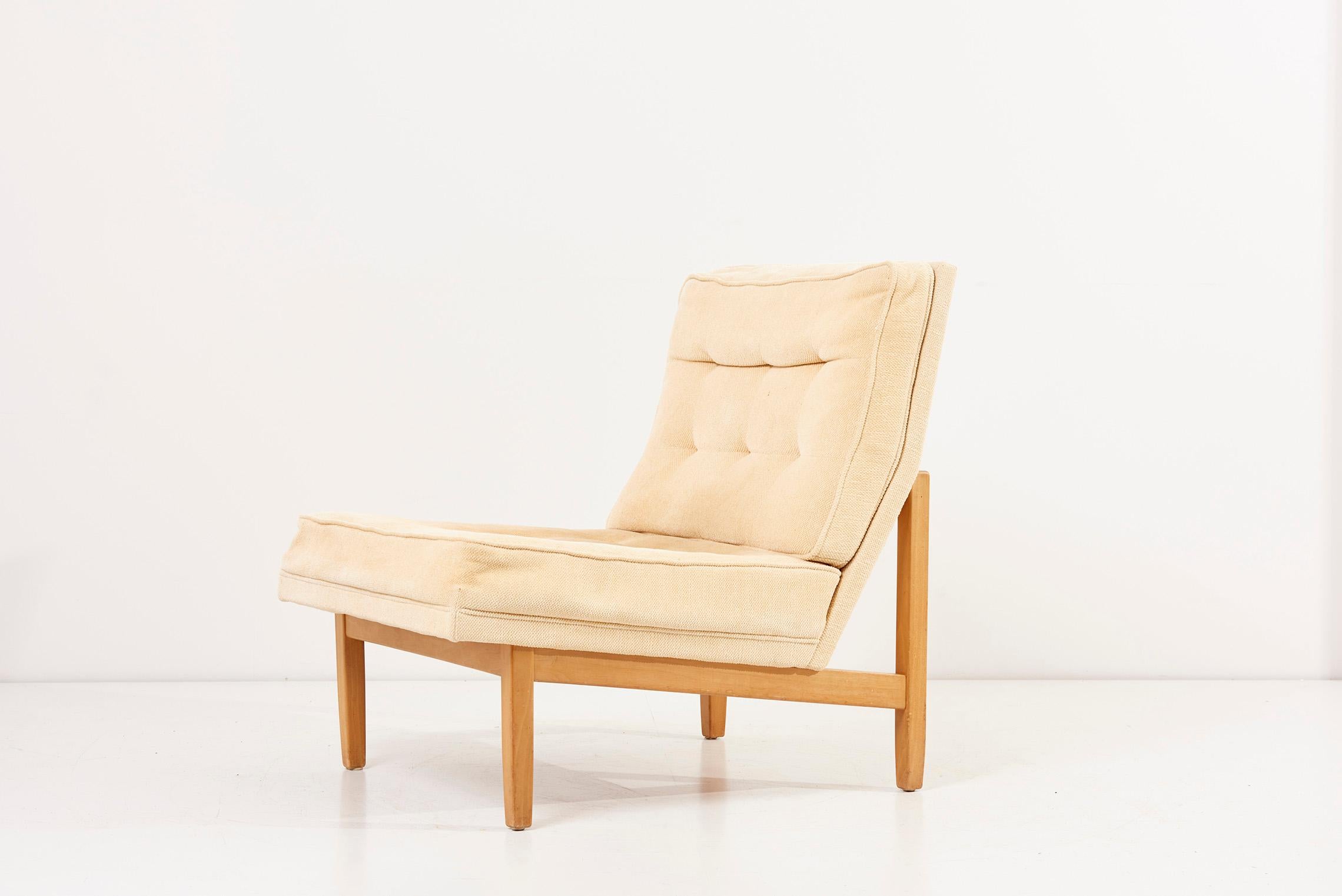 Paire de fauteuils de salon Florence Knoll beige 51W par Knoll Associates, États-Unis, années 1950 en vente 4