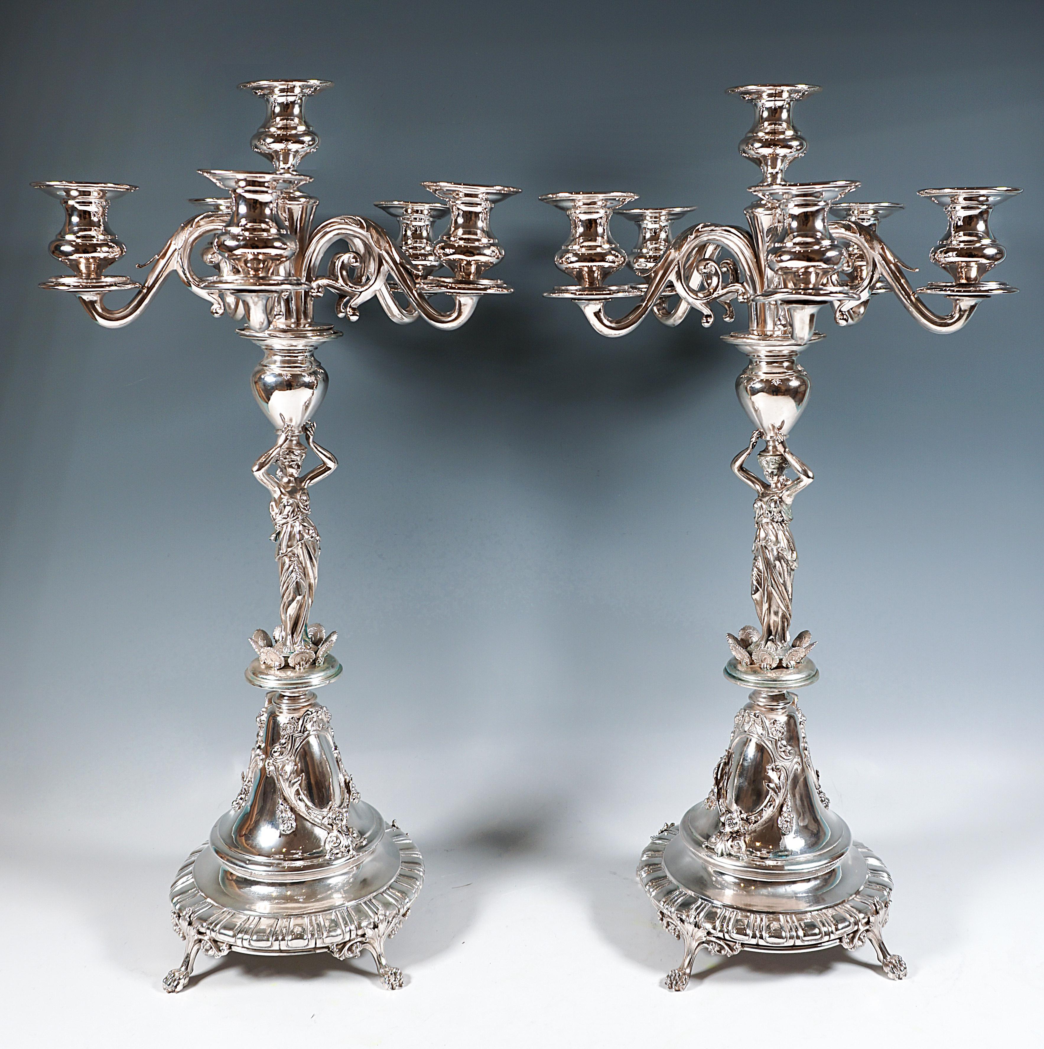 Pareja De Candelabros De Plata Art Nouveau De 6 Llamas Con Cariátides, Viena, Ca 1890 Austríaco en venta