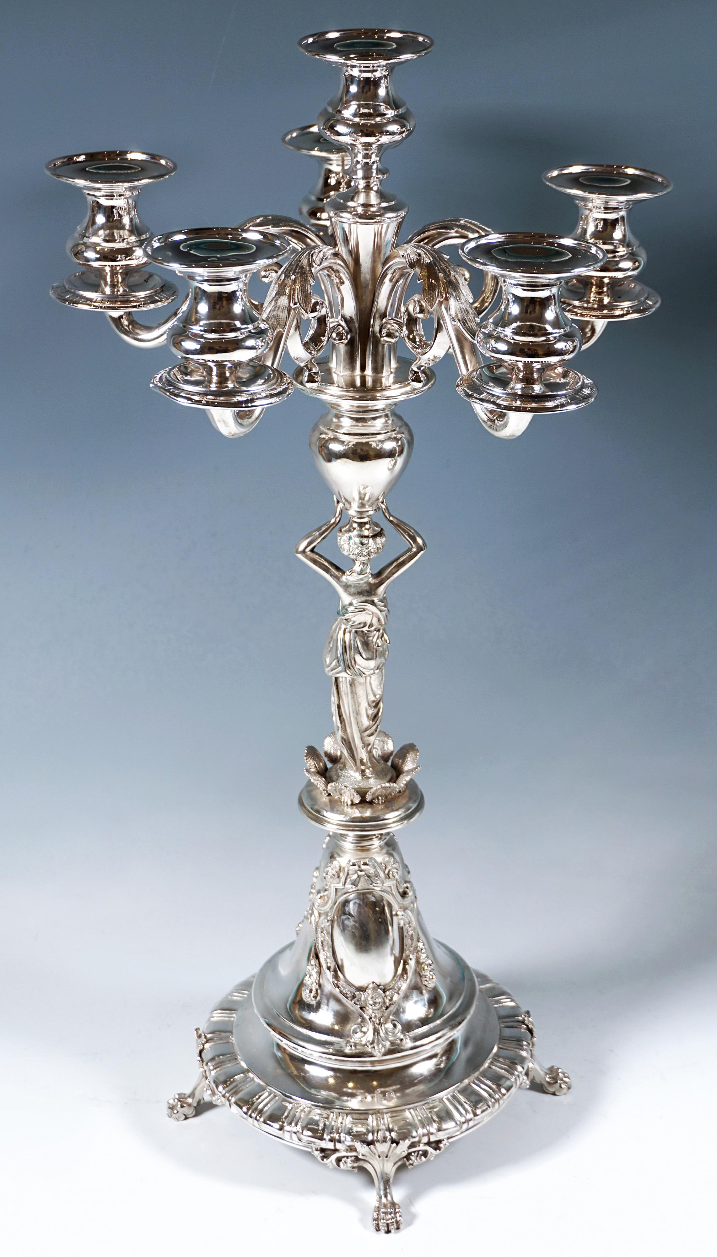 Pareja De Candelabros De Plata Art Nouveau De 6 Llamas Con Cariátides, Viena, Ca 1890 en venta 1