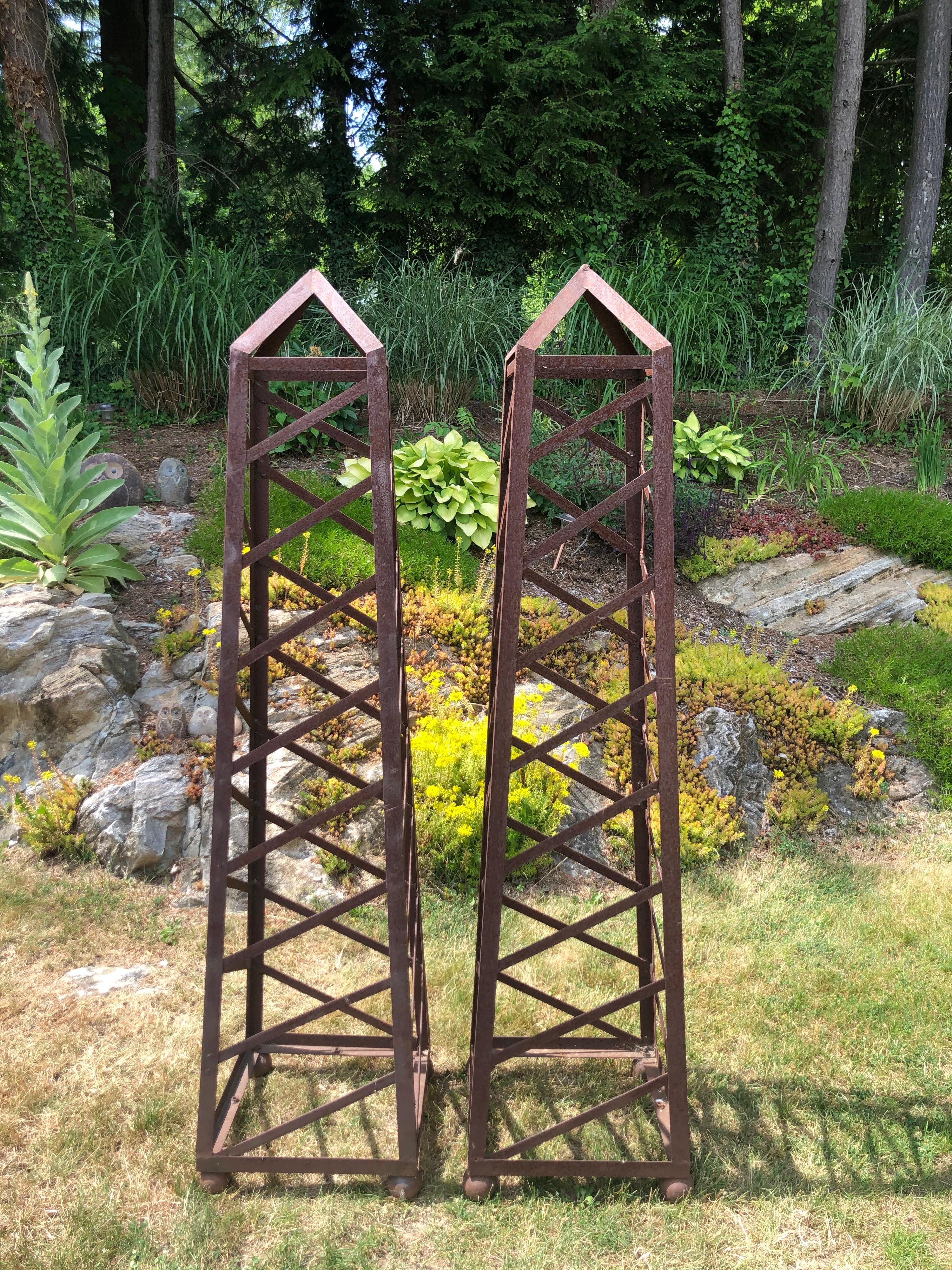 Pair of 6 Ft High Vintage Iron Garden Obelisks In Good Condition In Redding, CT