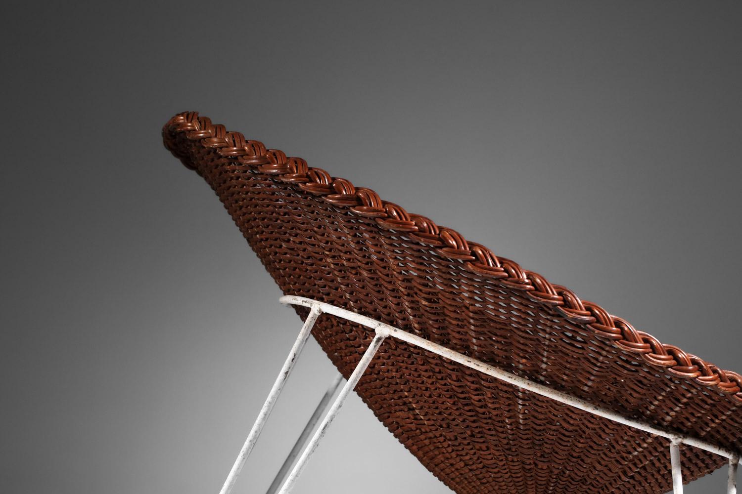 Milieu du XXe siècle Paire de fauteuils français des années 60 en rotin et osier design I442 en vente